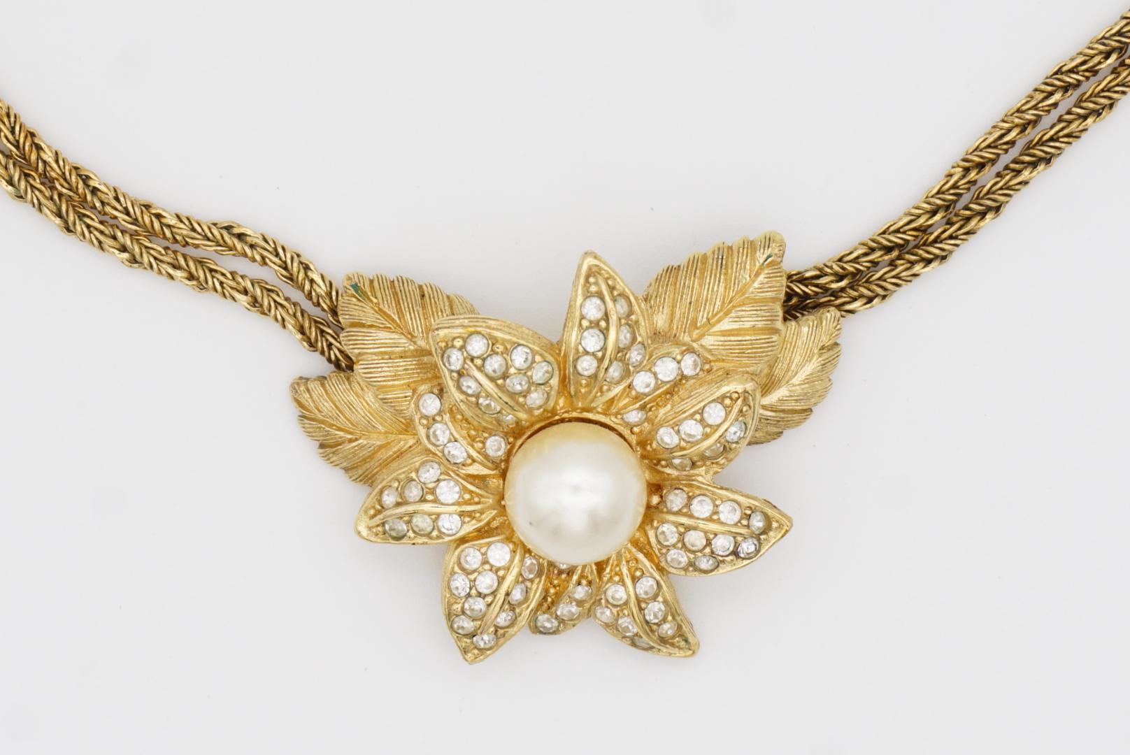 Christian Dior Vintage Años 80 Flourish Floral Hoja Blanca Cristales de Perla Colgante Doble Filamento Cadena Collar Gargantilla, Chapado en Oro

Muy buen estado. Ligeros arañazos o pérdida de color, apenas perceptibles. 100% original.

Marcado en