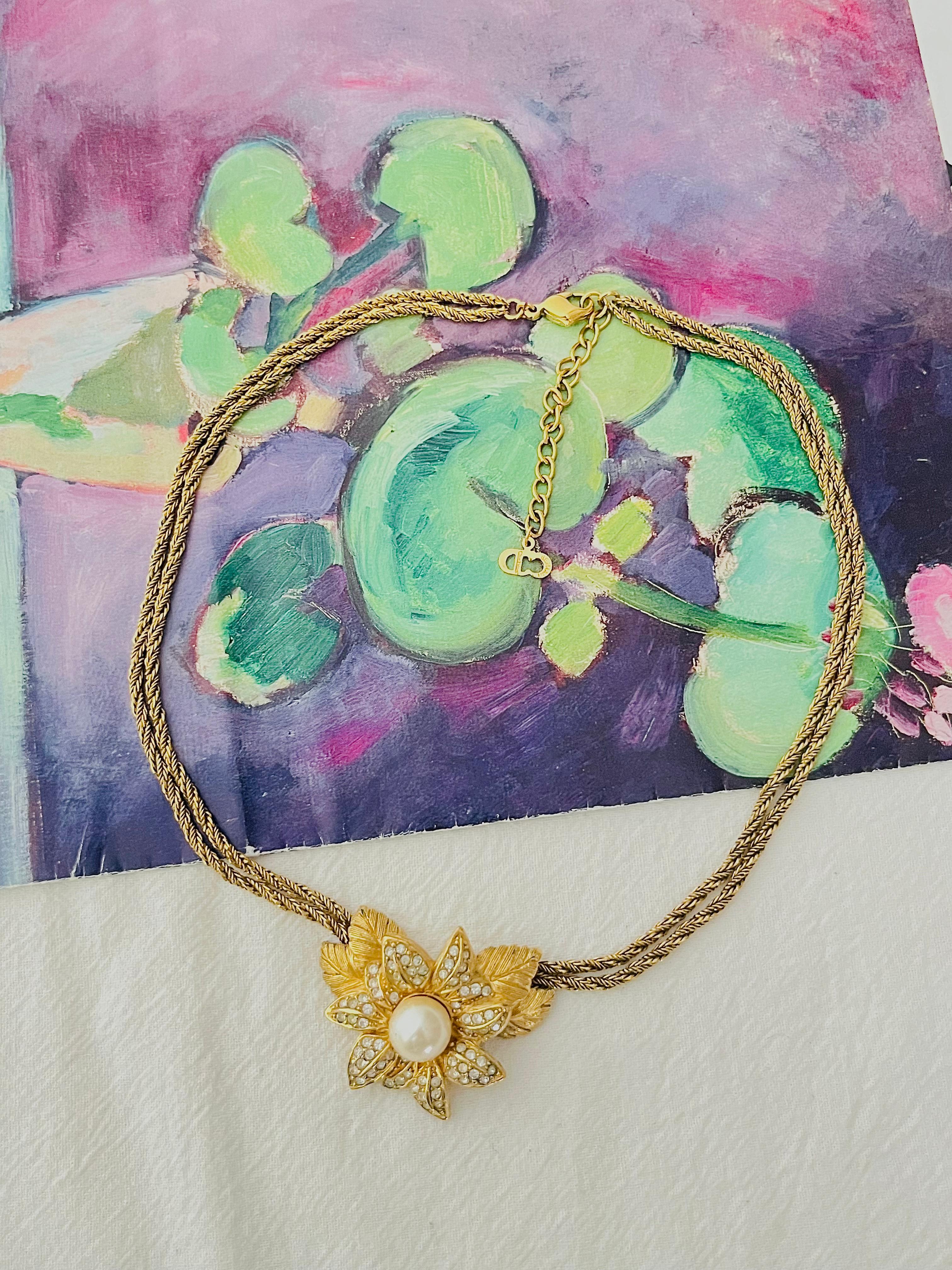 Art Deco Christian Dior Vintage 1980s Floral Leaf Pearl Crystals Pendant Strand Necklace For Sale