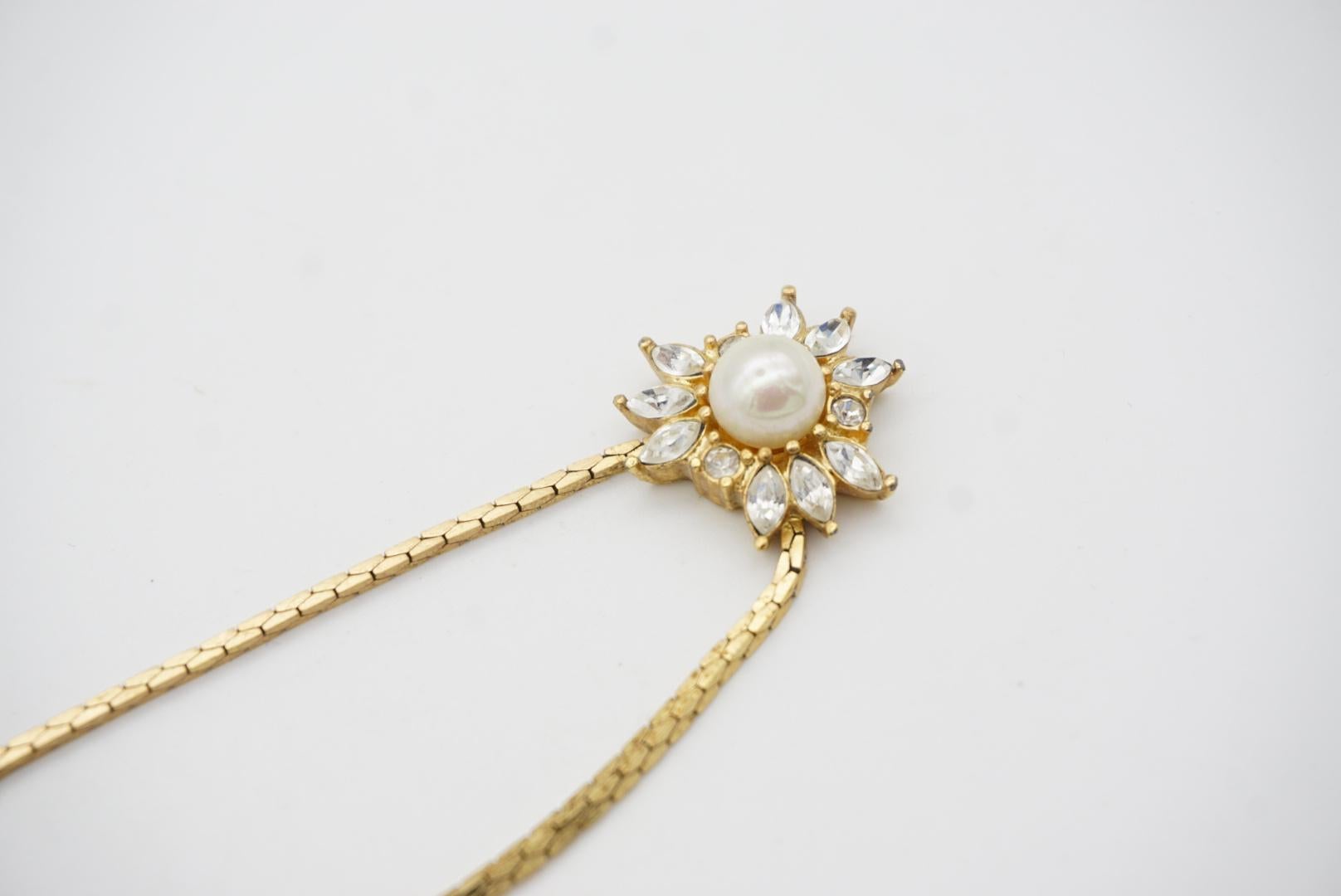 Christian Dior Vintage 1980s Flower Sunburst Crystal White Round Pearl Necklace 2