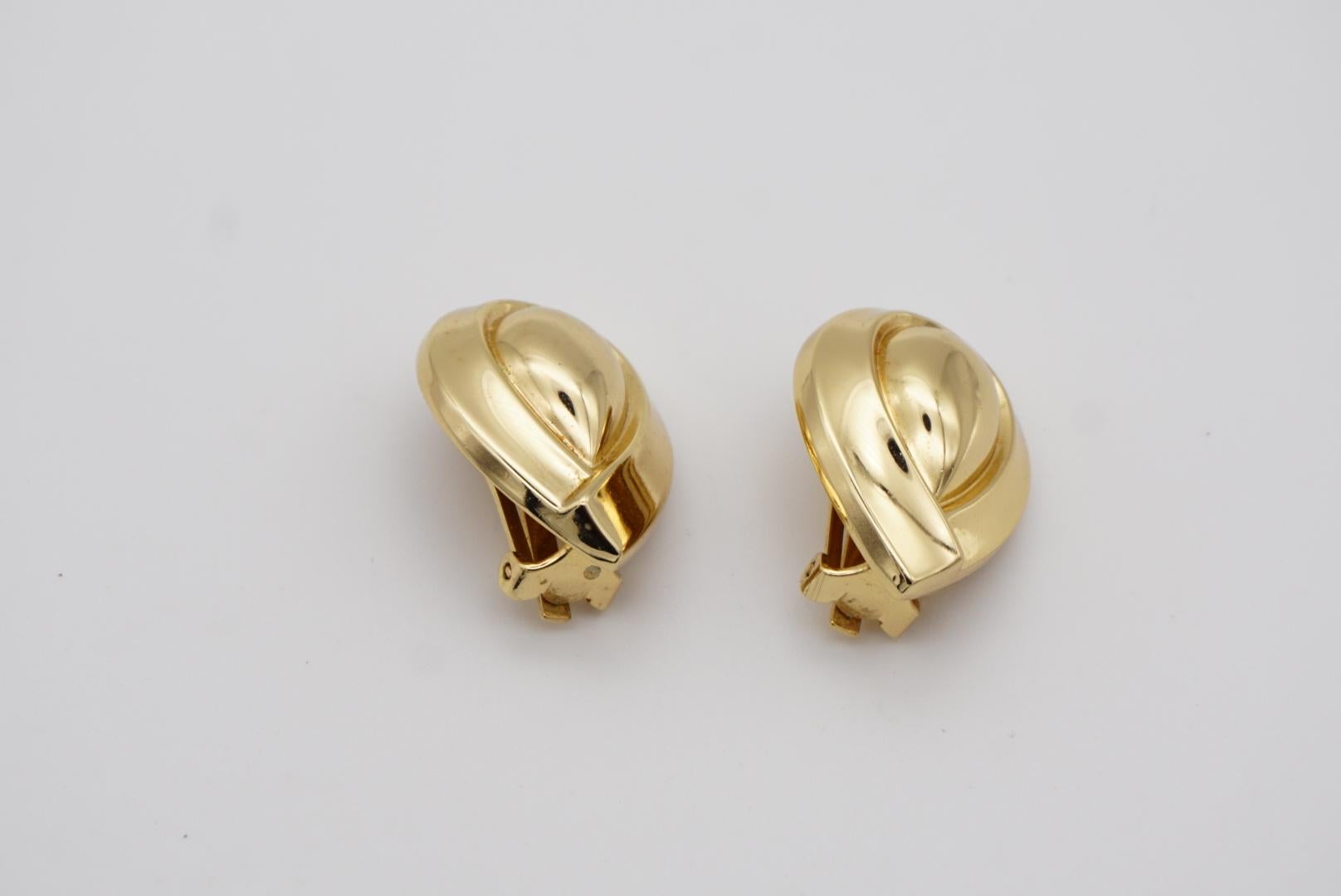 Christian Dior Vintage 1980s Glow Gilded Tear Water Drop Gold Clip On Earrings For Sale 3