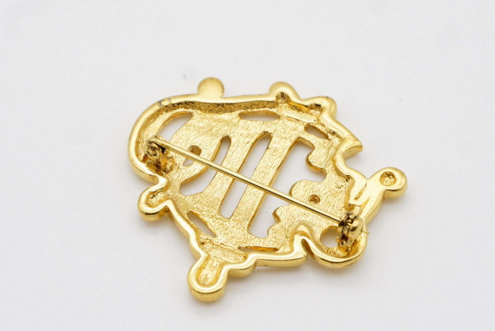 Christian Dior Vintage 1980s Glow Logo Monogram interlocked Letters Gold Brooch For Sale 8