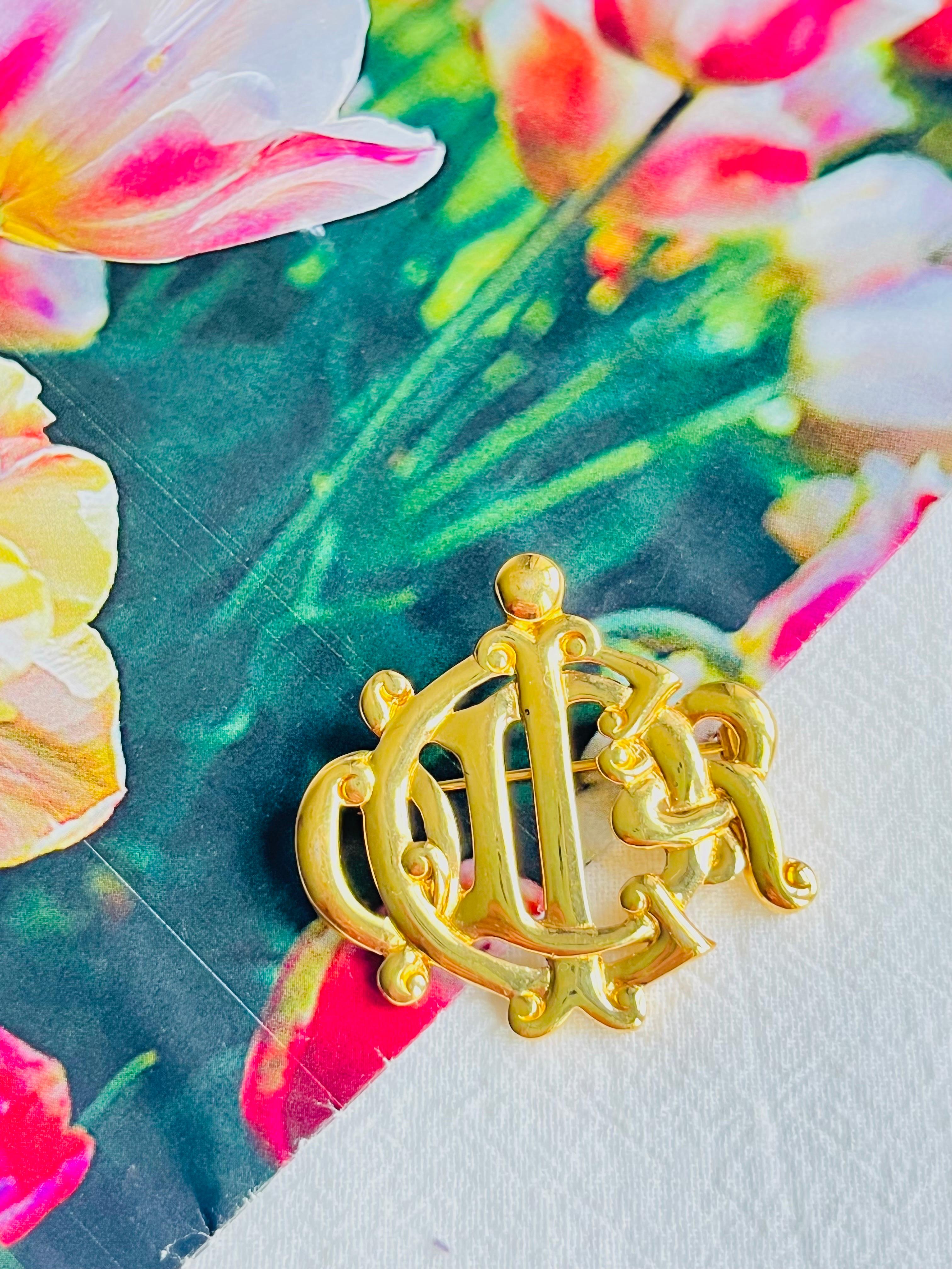 Art Nouveau Christian Dior Vintage 1980s Glow Logo Monogram interlocked Letters Gold Brooch For Sale