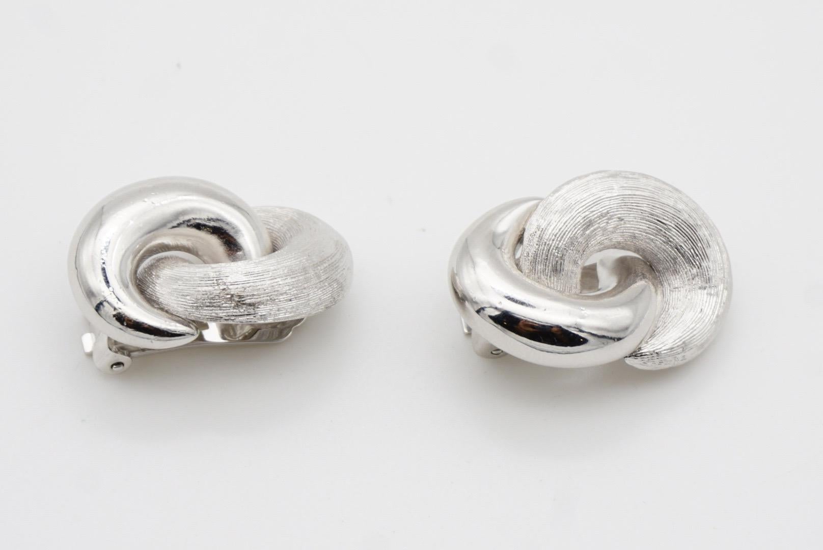 Christian Dior Vintage 1980s Glow Matte Interlocked Knot Silver Clip Earrings 5