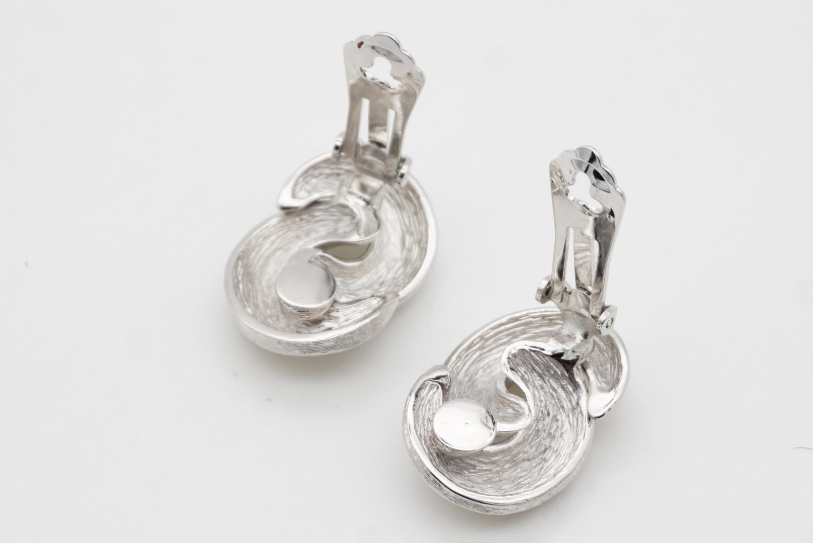 Christian Dior Vintage 1980s Glow Matte Interlocked Knot Silver Clip Earrings 7