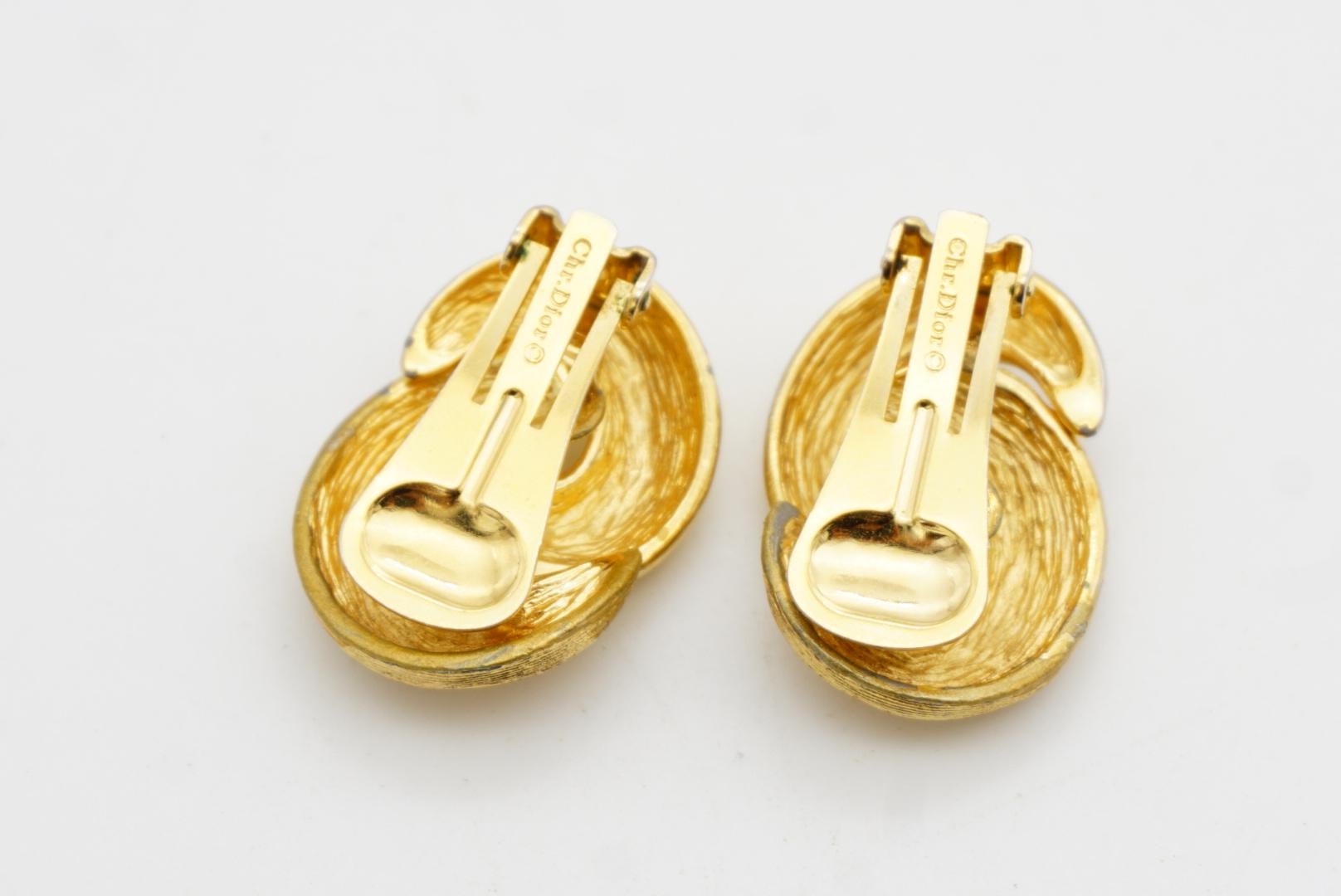 Christian Dior Vintage 1980s Glow Matte Interlocked Knot Twist Chunky Earrings For Sale 6