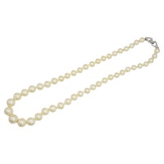 Christian Dior Vintage 1980s Graduated Spherical Beads Pearls Logo CD Necklace
