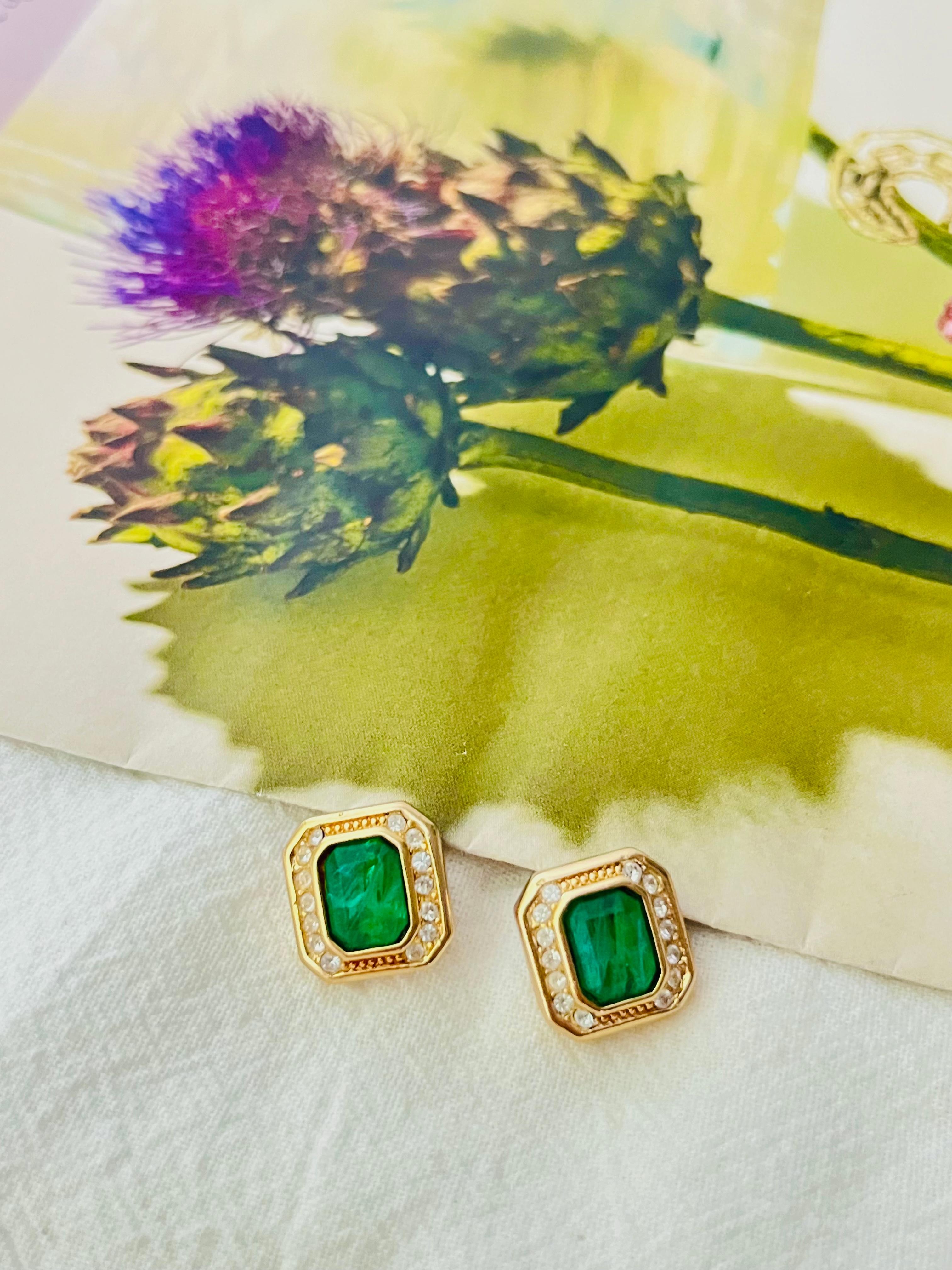 Femenino o masculino Christian Dior Vintage Años 80 Cristales Gripoix Esmeralda Octágono Pendientes calados en venta