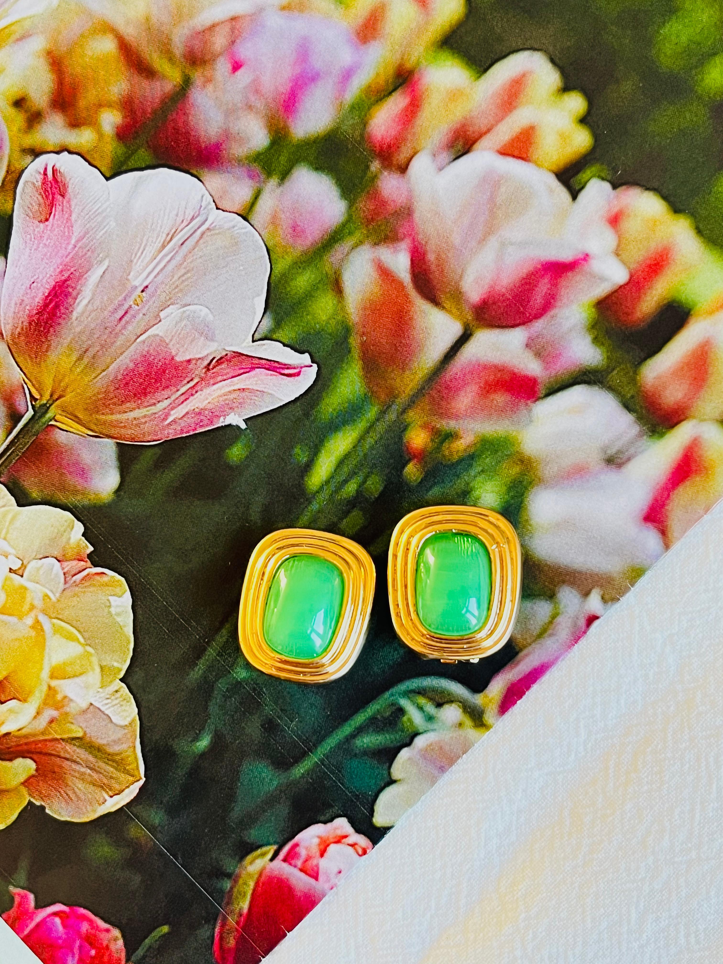 Art Deco Christian Dior Vintage 1980s Gripoix Emerald Cabochon Rectangle Clip Earrings
