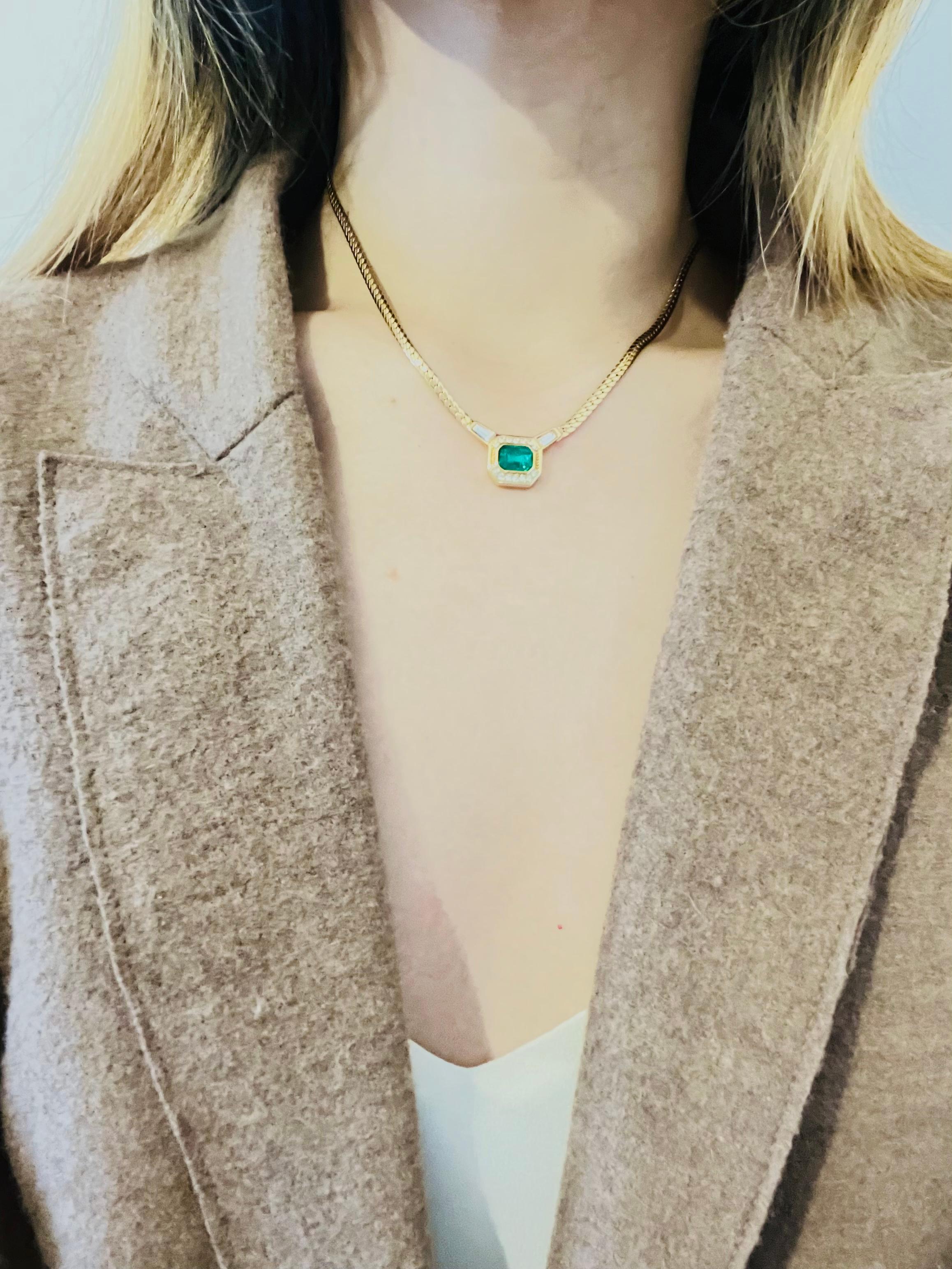 Christian Dior Vintage 1980s Gripoix Emerald Crystals Octagon Pendant Necklace In Good Condition In Wokingham, England