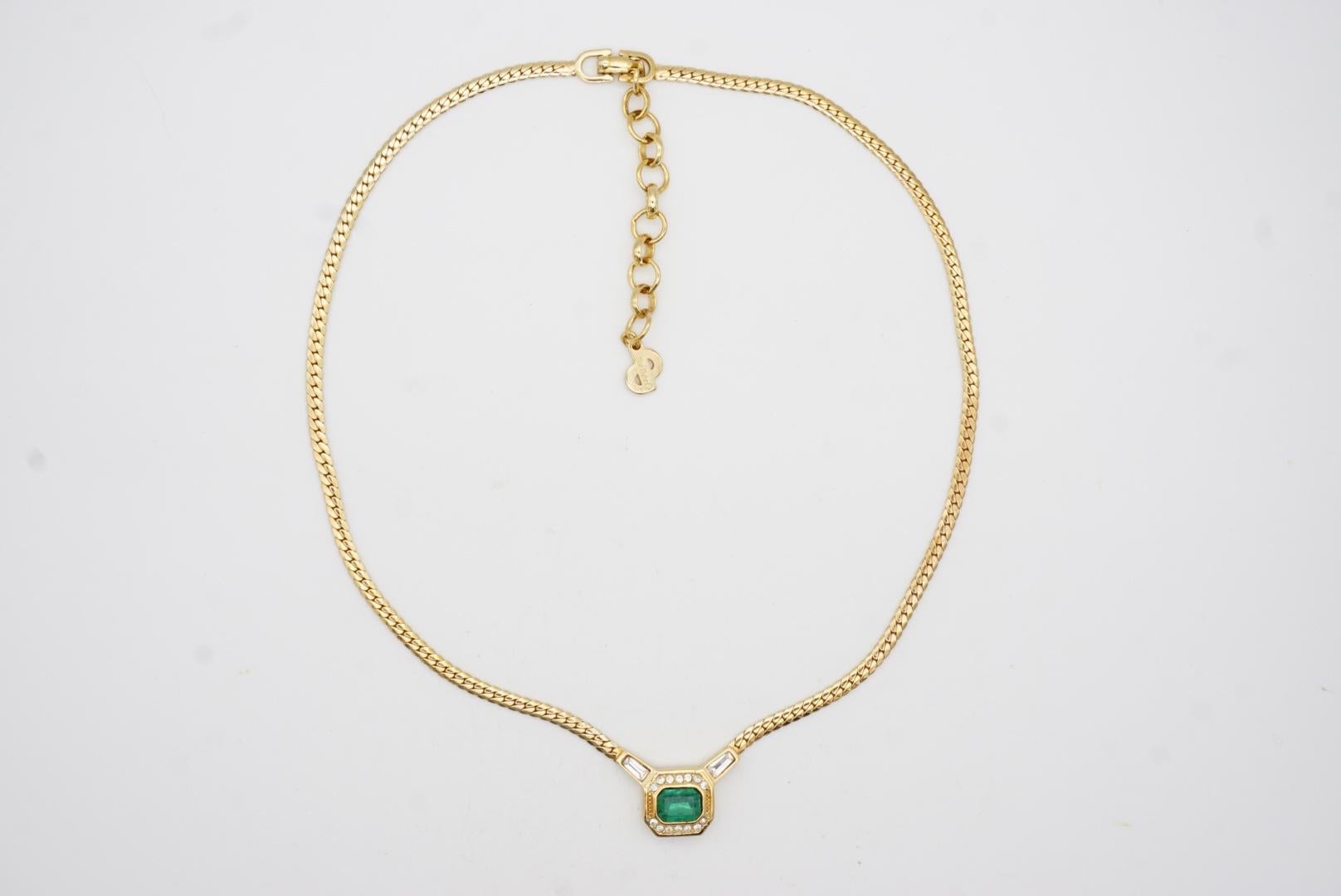 Christian Dior Vintage 1980s Gripoix Emerald Crystals Octagon Pendant Necklace 3
