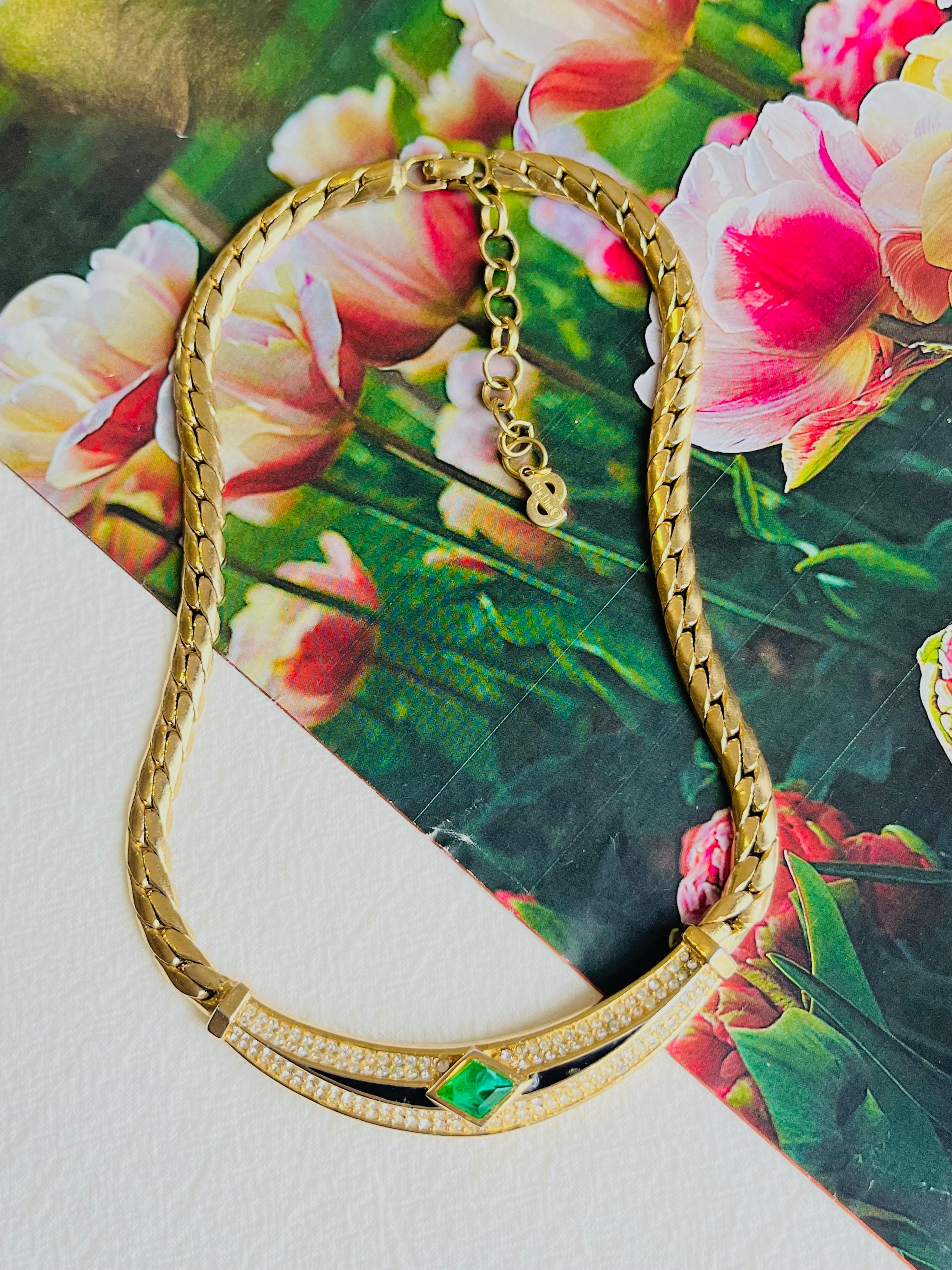 Christian Dior Vintage 1980s Gripoix Emerald Diamond Black Crystals Necklace In Good Condition For Sale In Wokingham, England