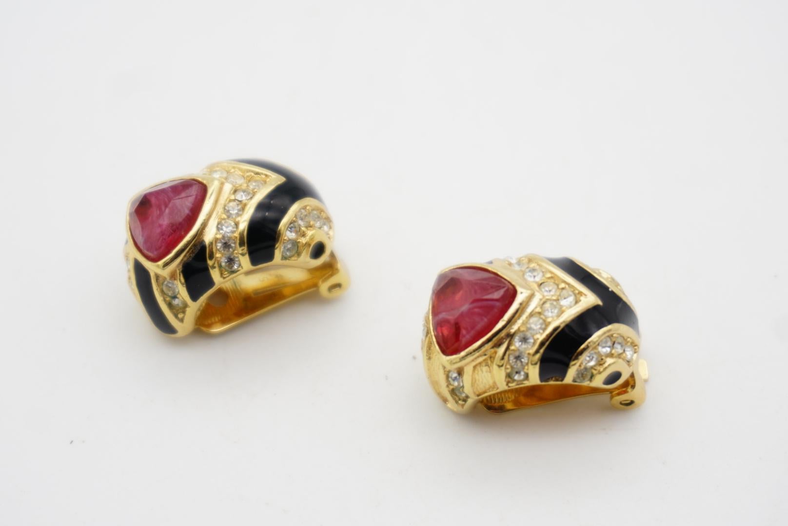 Christian Dior Vintage 1980s Gripoix Ruby Black Crystal Hoop Gold Clip Earrings For Sale 9