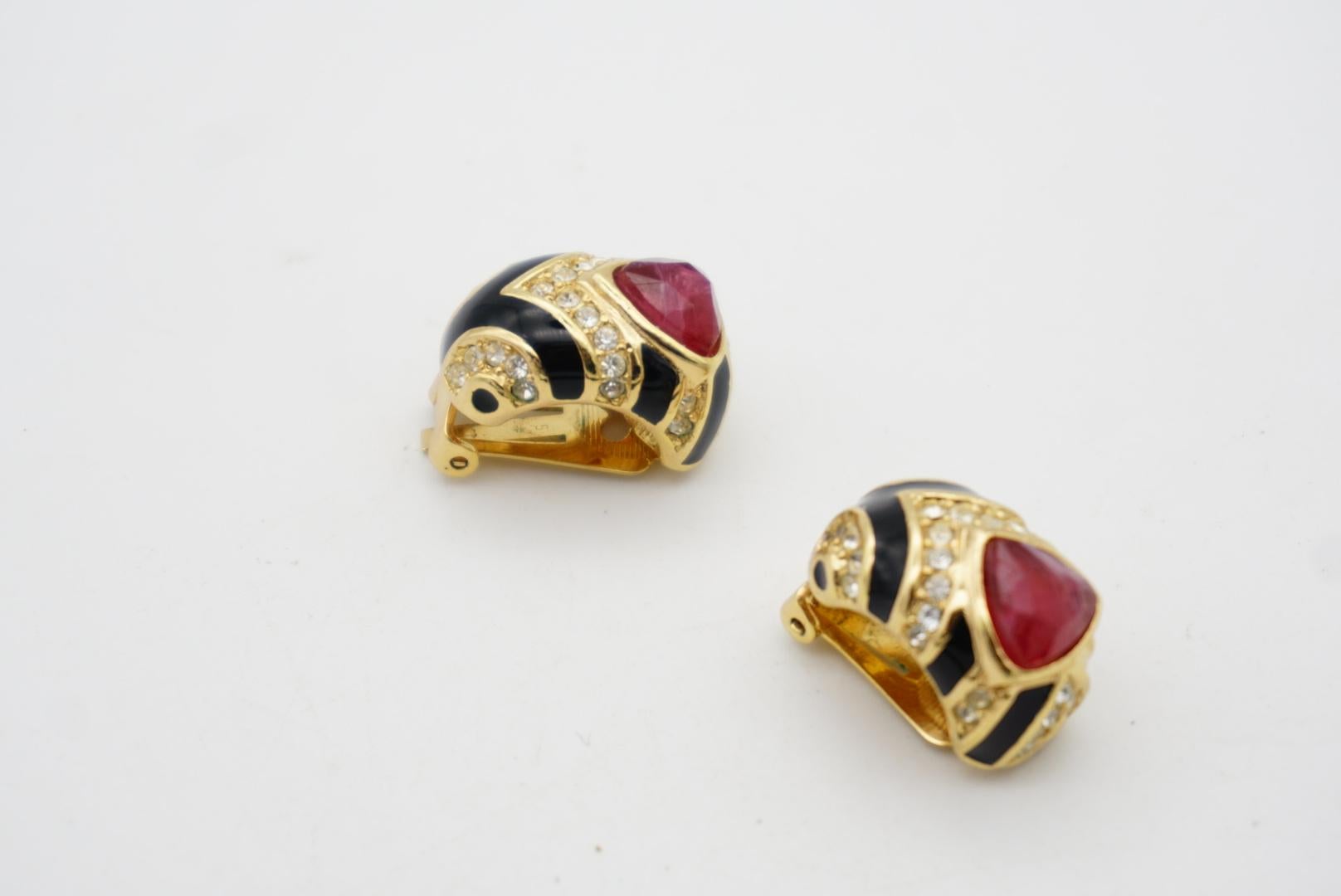 Christian Dior Vintage 1980s Gripoix Ruby Black Crystal Hoop Gold Clip Earrings For Sale 9