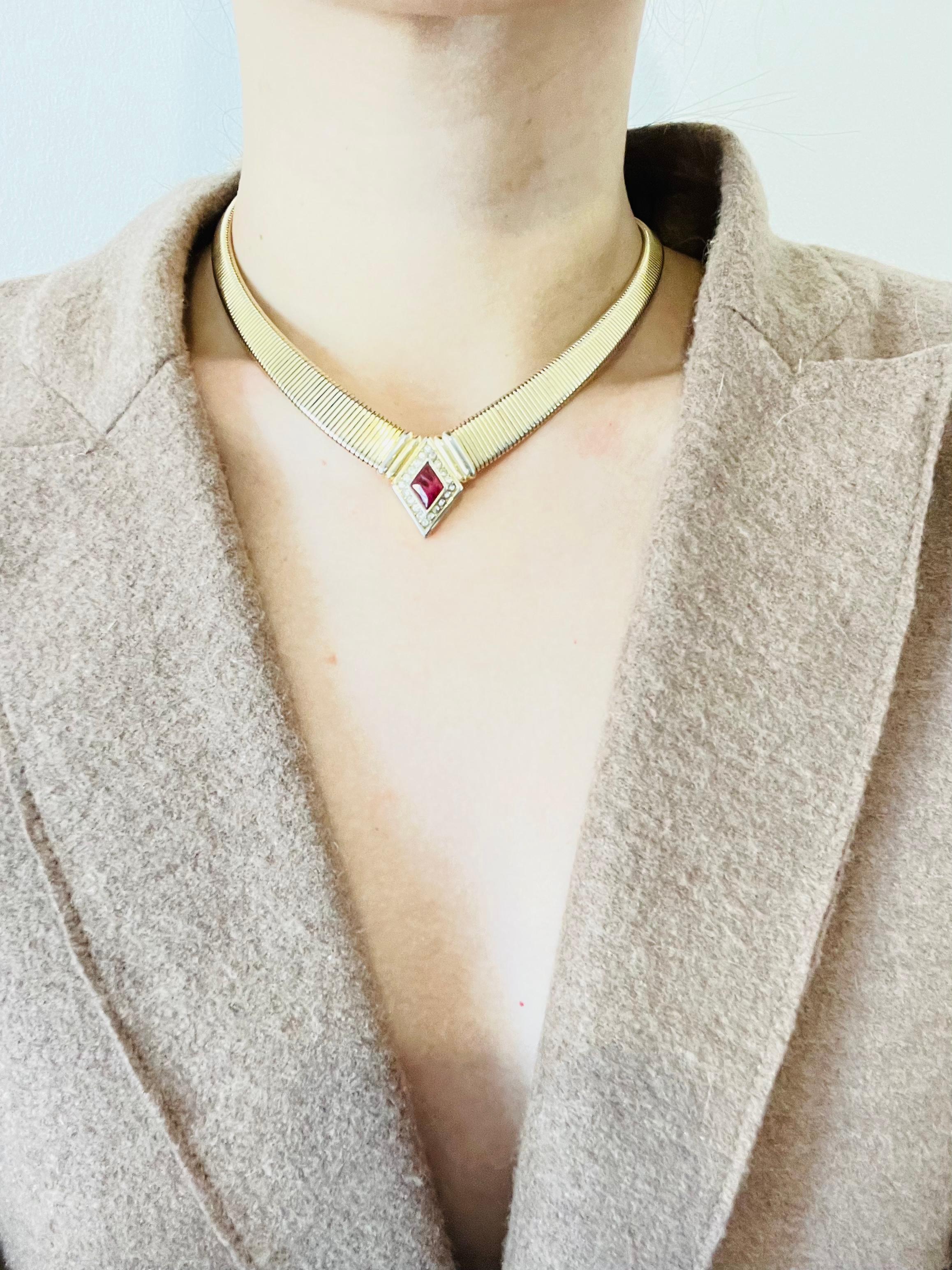 Christian Dior Vintage 1980s Gripoix Ruby Red Diamond Crystals Omega Necklace For Sale 1