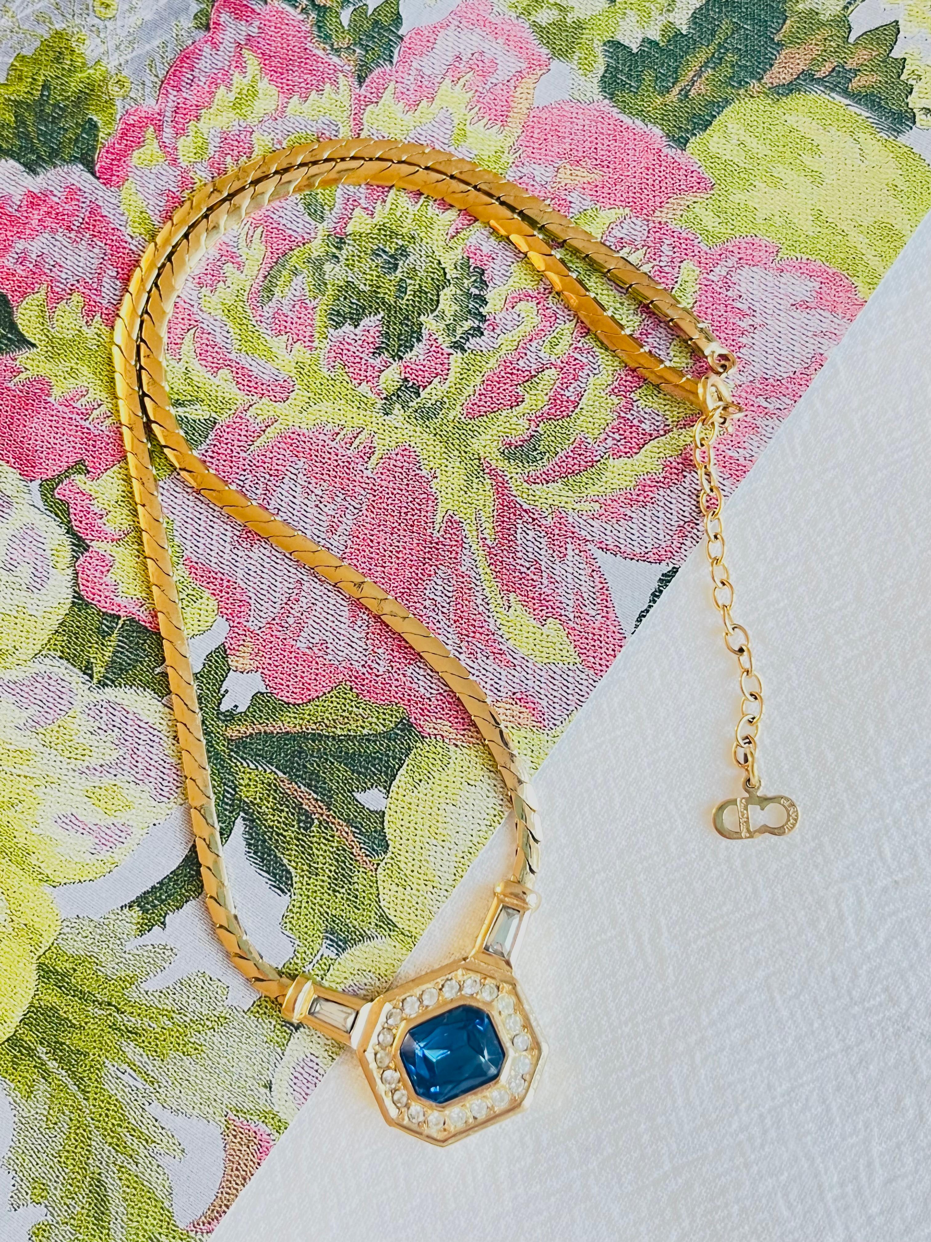 Christian Dior Vintage 1980s Gripoix Sapphire Crystal Octagon Pendant Necklace In Excellent Condition For Sale In Wokingham, England