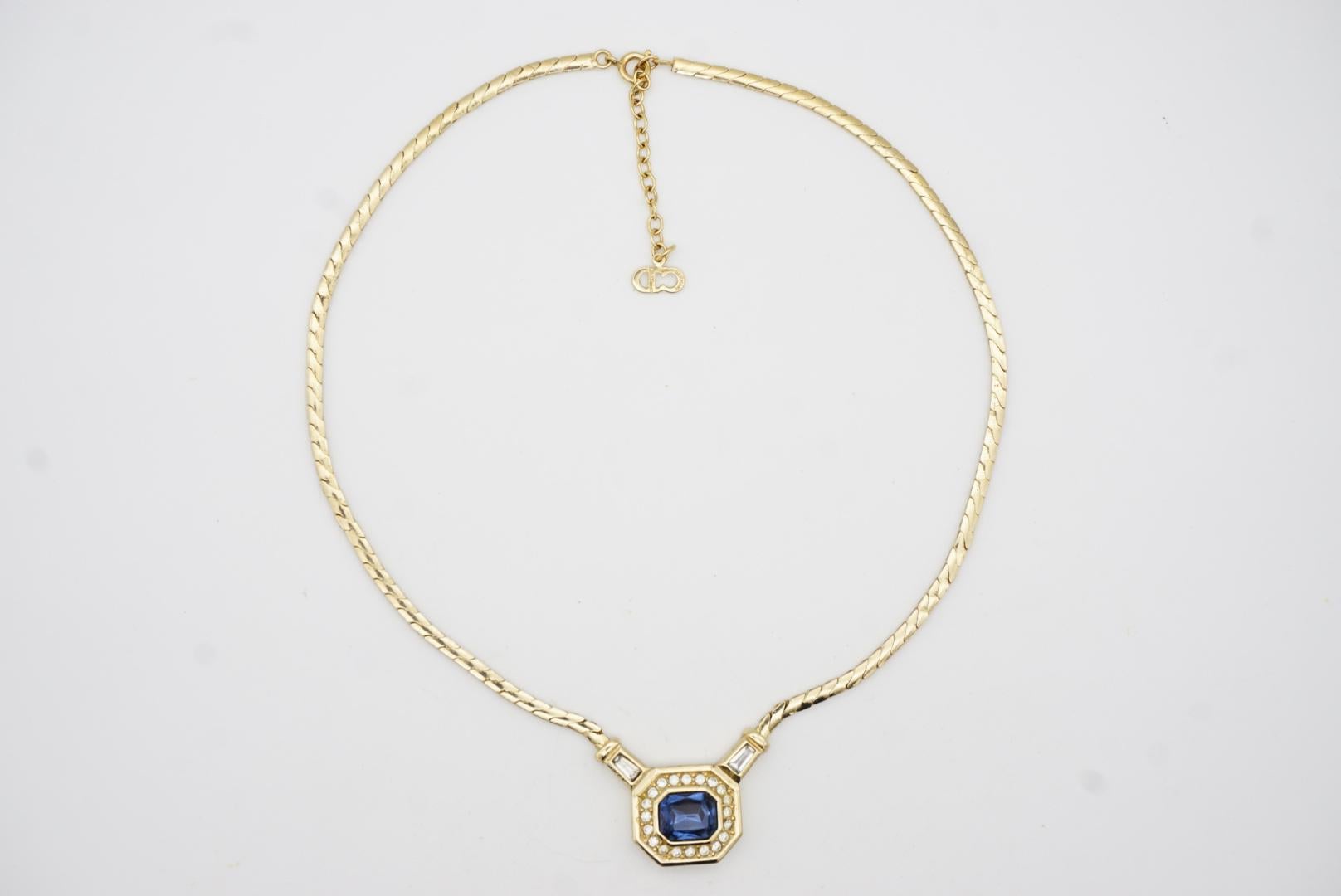 Christian Dior Vintage 1980s Gripoix Sapphire Crystal Octagon Pendant Necklace For Sale 3
