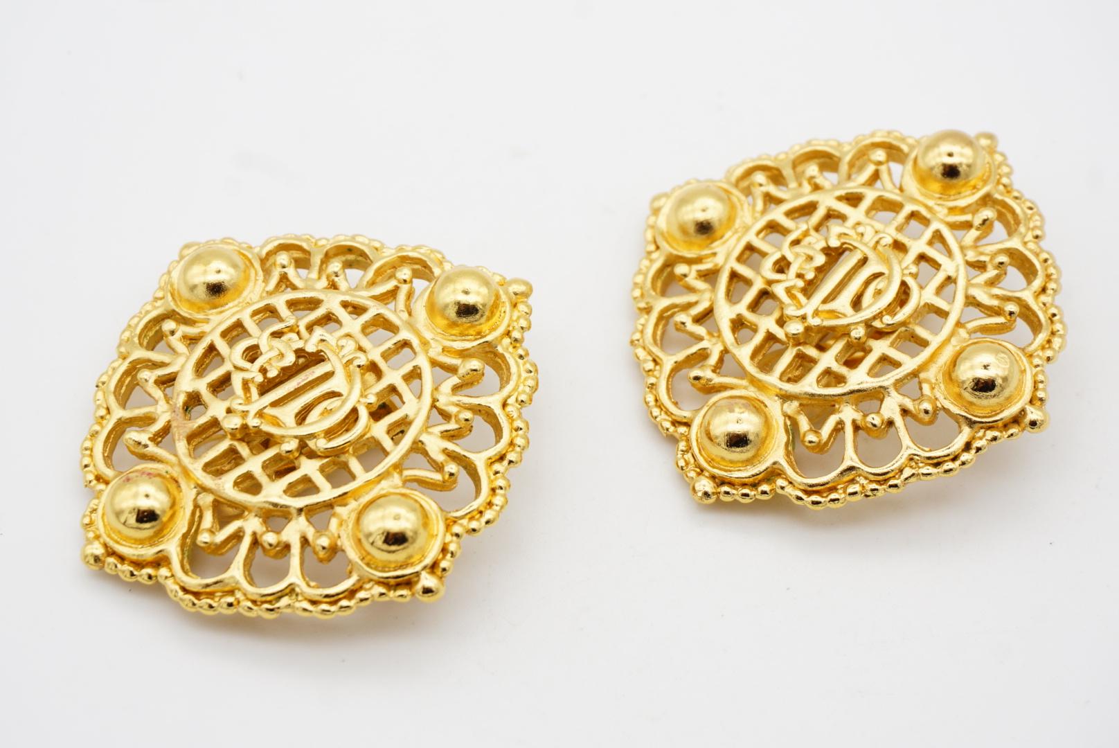 Christian Dior 1980s Vintage Large Monogram Insignia Crest Openwork Earrings For Sale 7