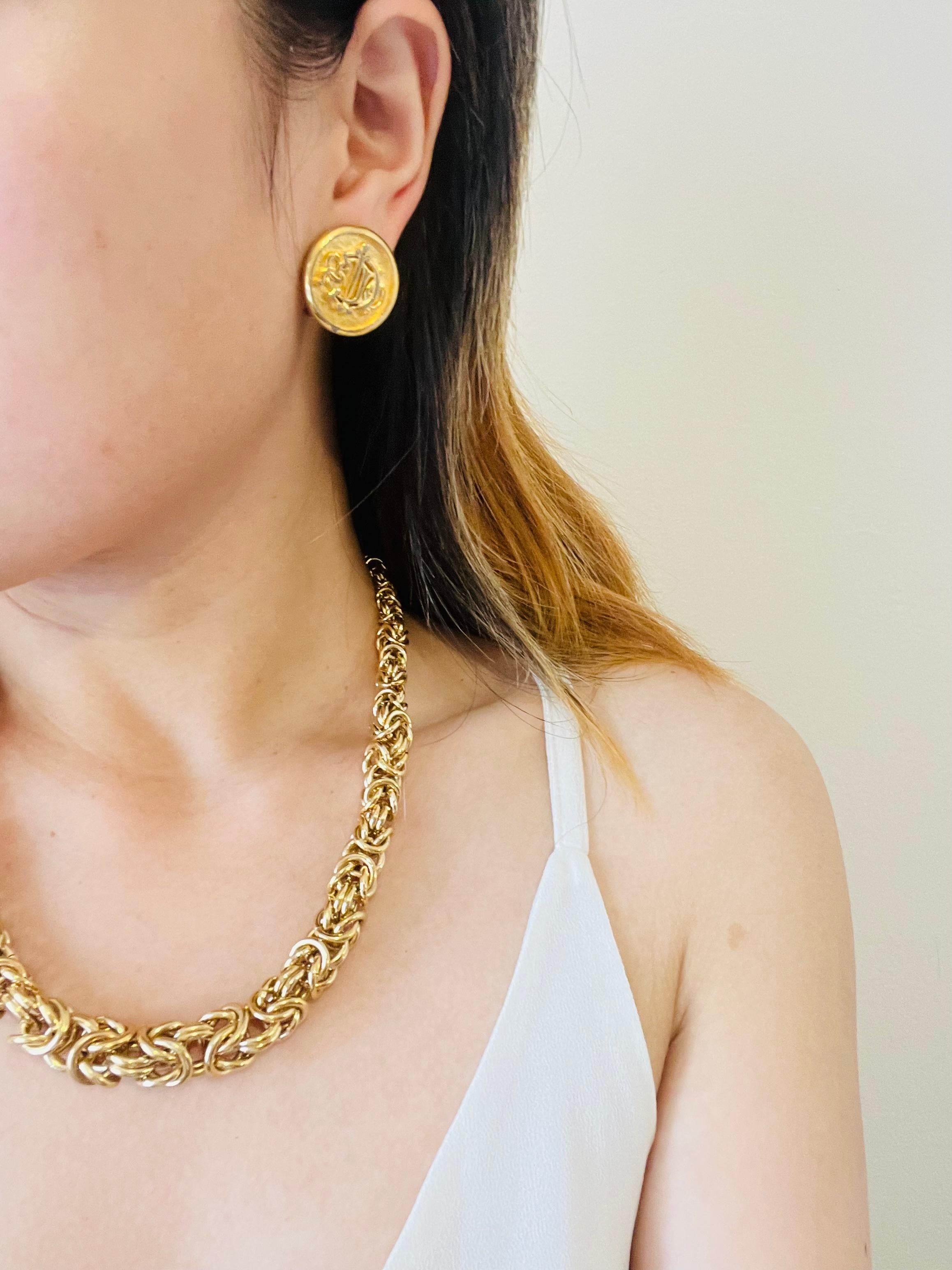 Christian Dior Vintage 1980s Insignia Initial Monogram Logo Round Clip Earrings 2