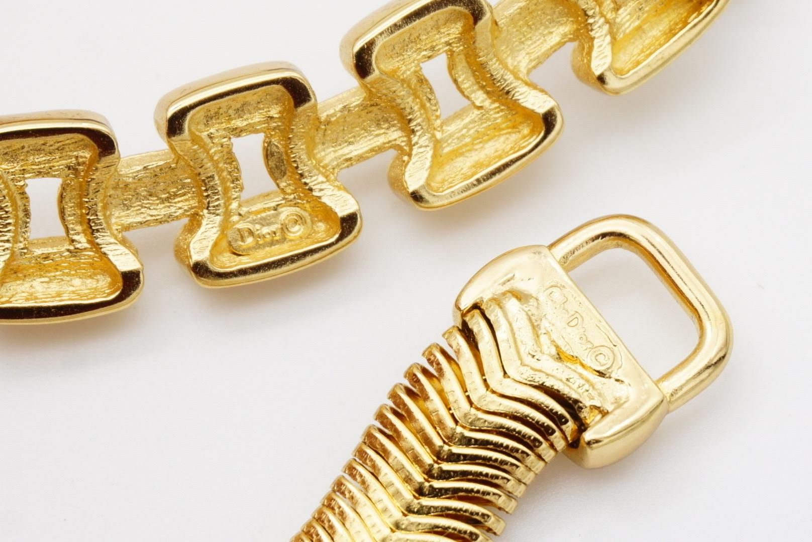 Christian Dior Vintage 1980s Interlinked Crystals Bib Omega Snake Link Necklace For Sale 9