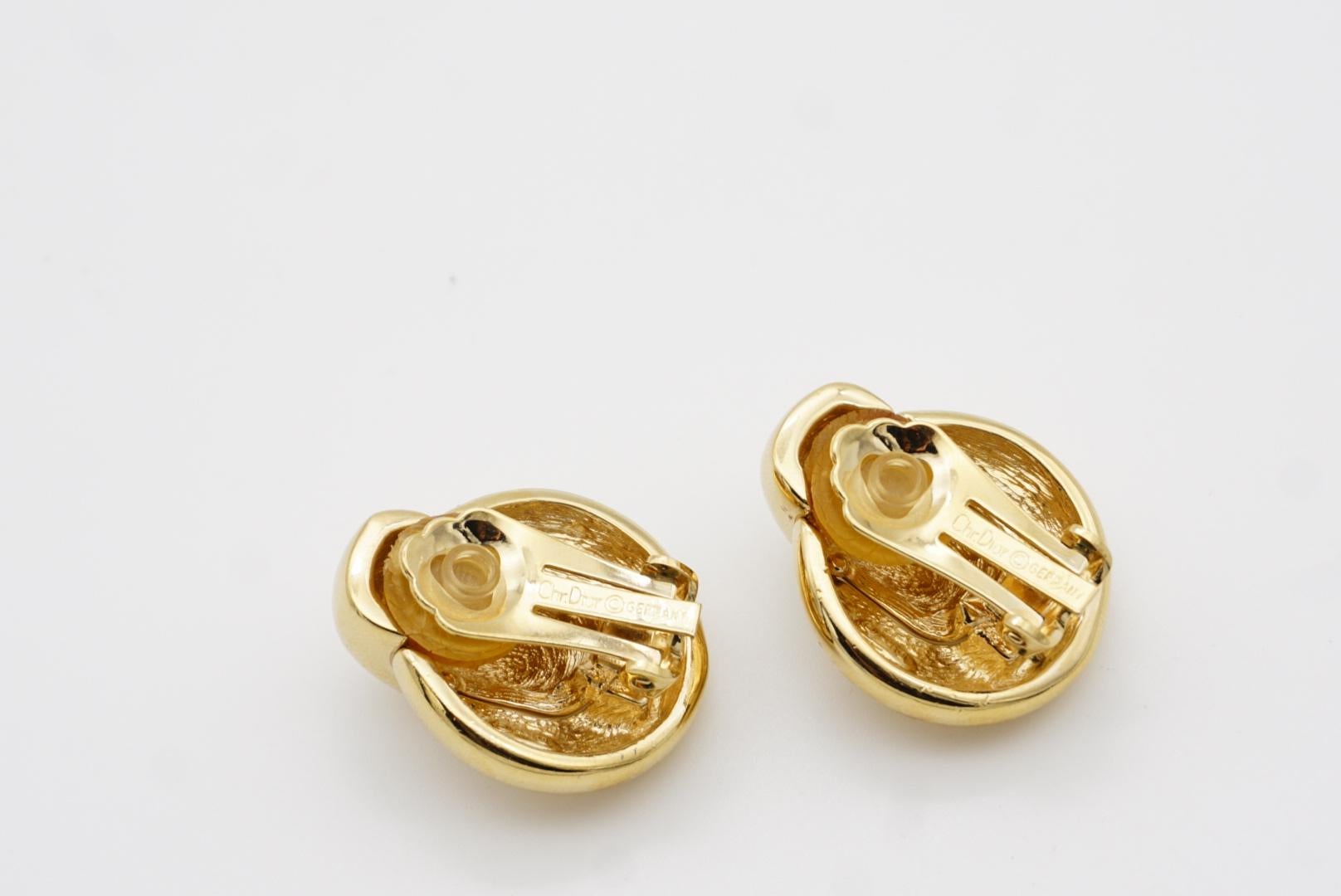 Christian Dior Vintage 1980s Interlock Glow Circle Knot Hoop Loop Clip Earrings For Sale 8