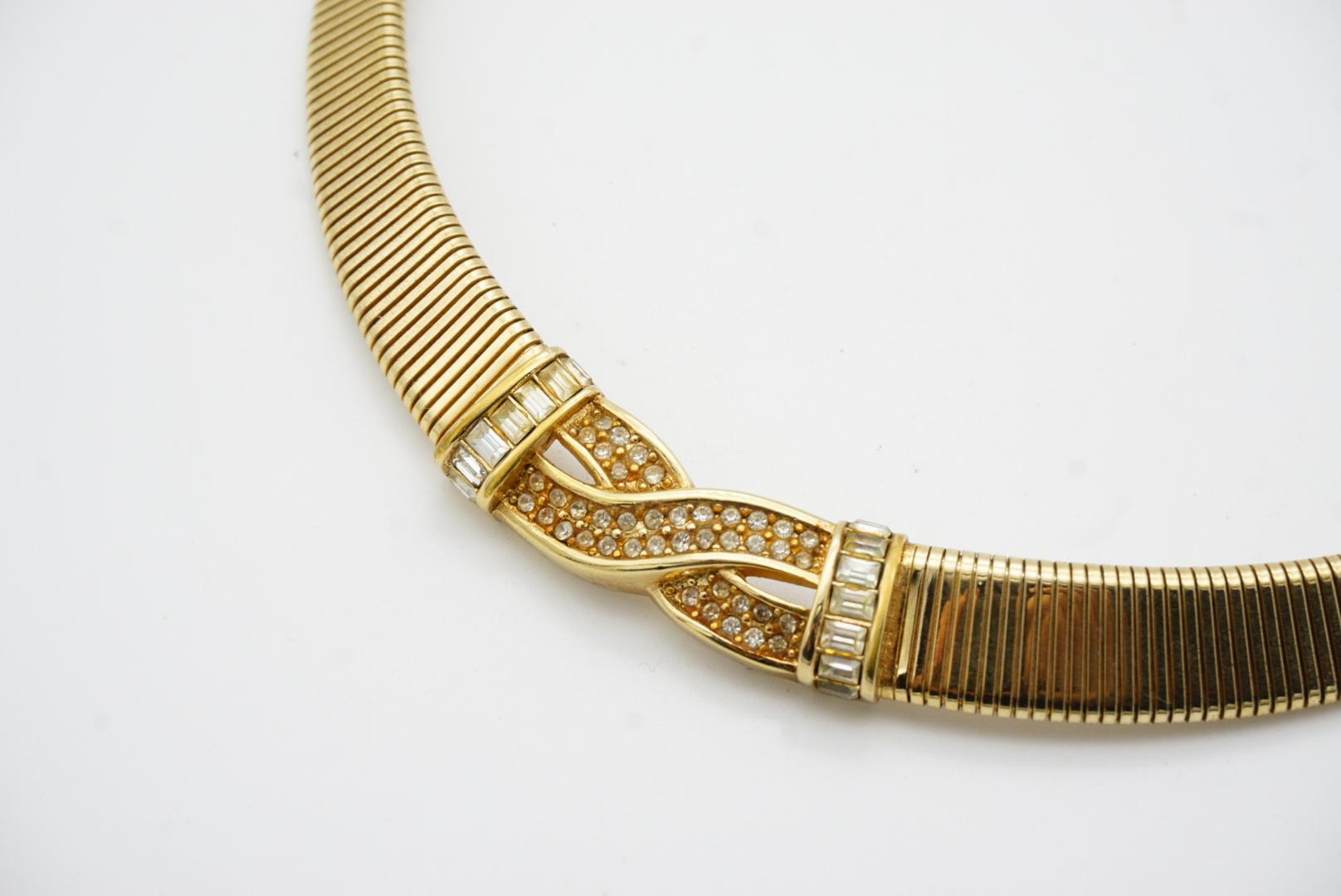 Christian Dior Vintage 1980s Interlocked Cross Crystals Omega Collar Necklace For Sale 4