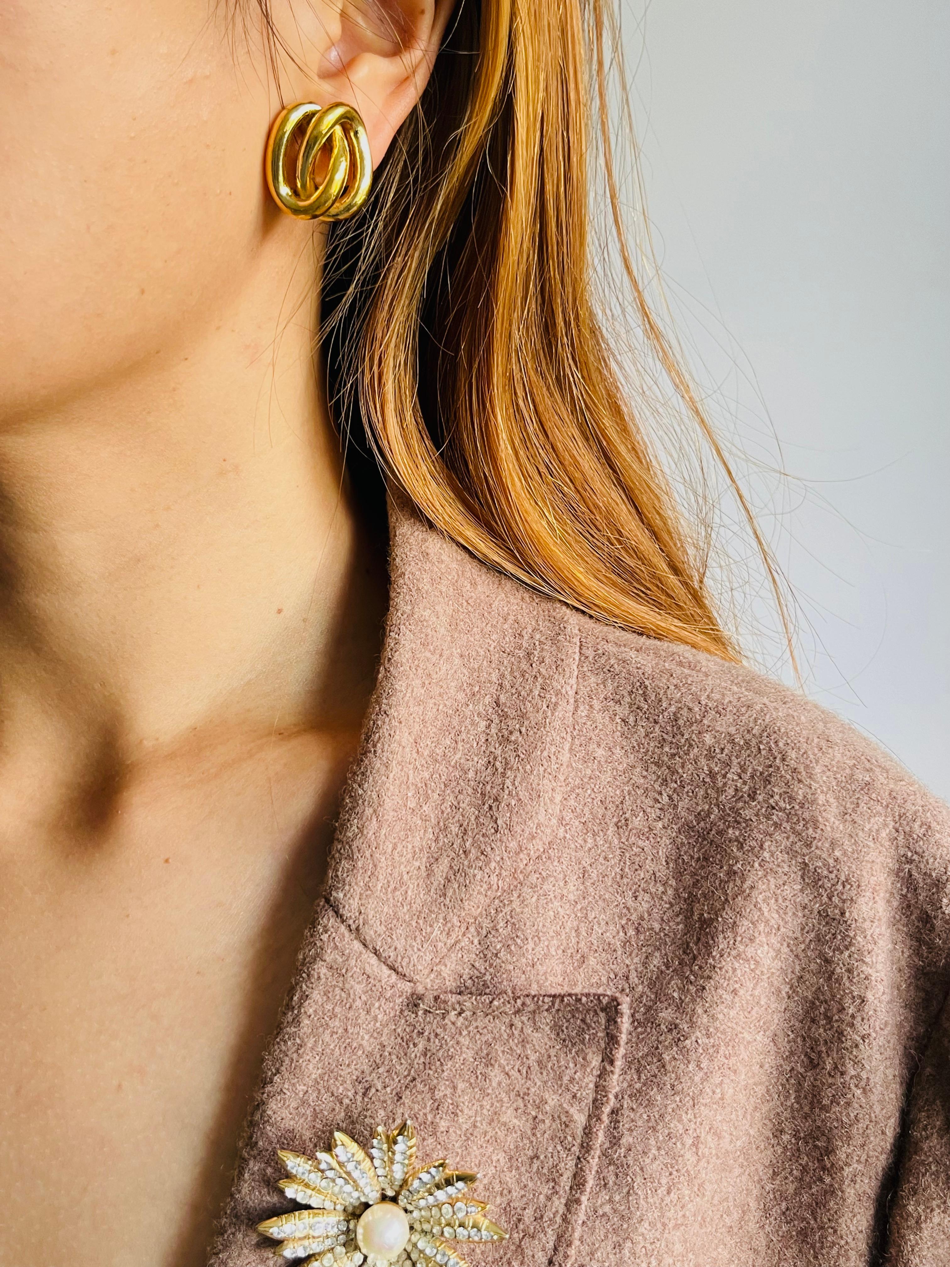 Christian Dior Vintage 1980s Interlocked Double Knot Twist Rope Clip Earrings For Sale 1