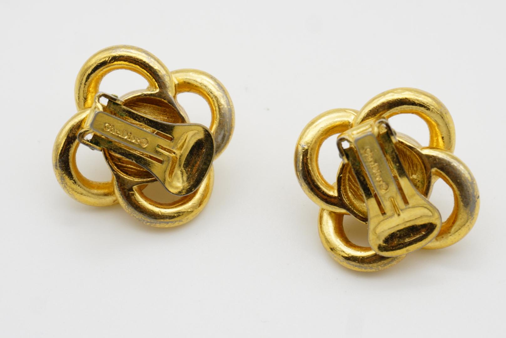 Christian Dior Vintage 1980s Interlocked White Round Pearl Flower Clip Earrings For Sale 8