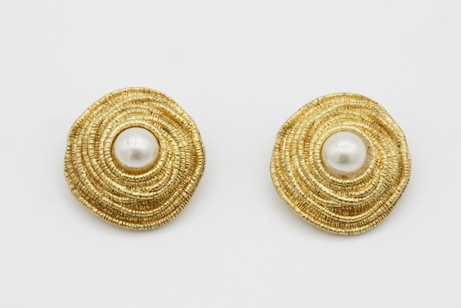 Christian Dior Vintage 1980s Irregular Spiral Round Circle Pearl Clip Earrings For Sale 6