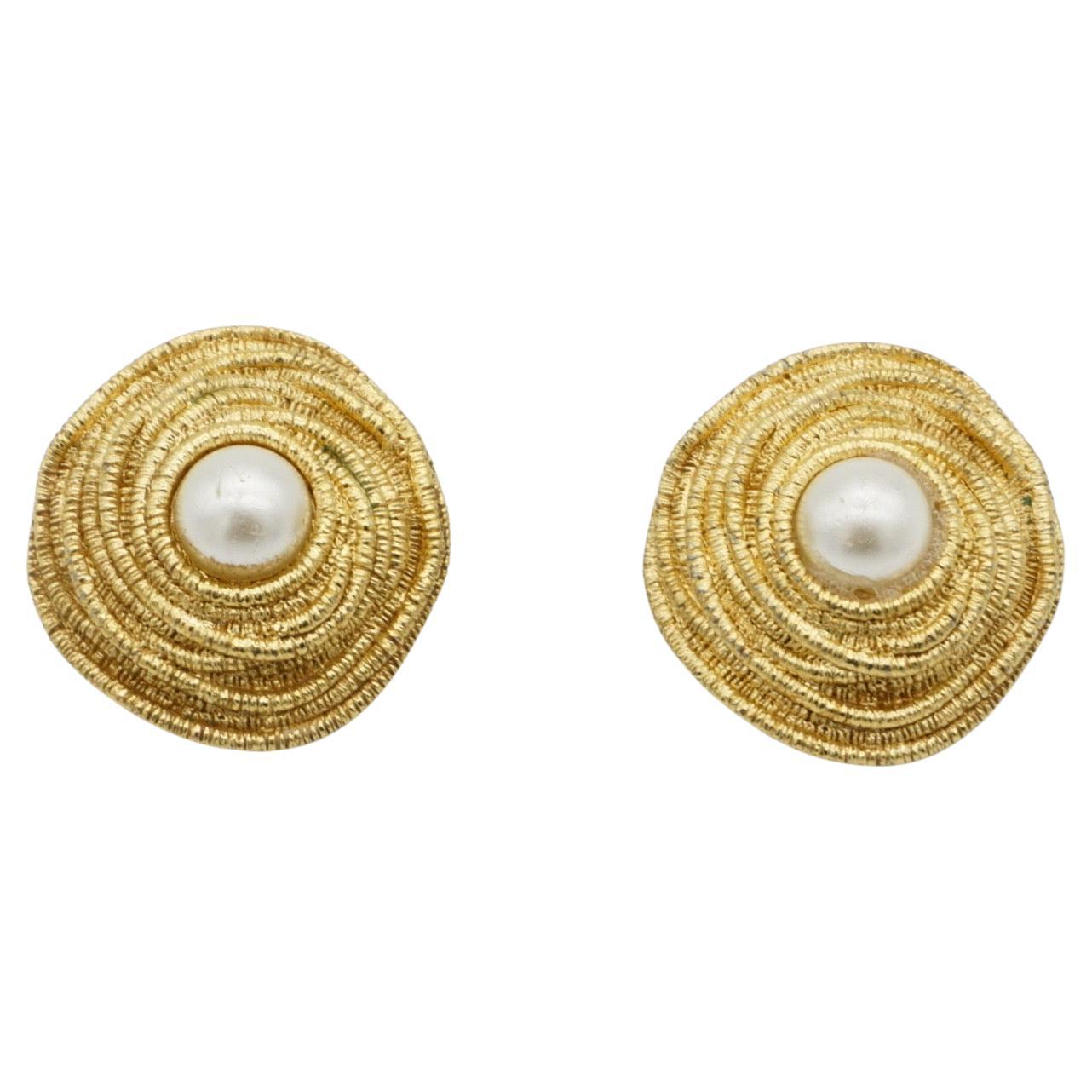 Christian Dior Vintage 1980s Irregular Spiral Round Circle Pearl Clip Earrings For Sale