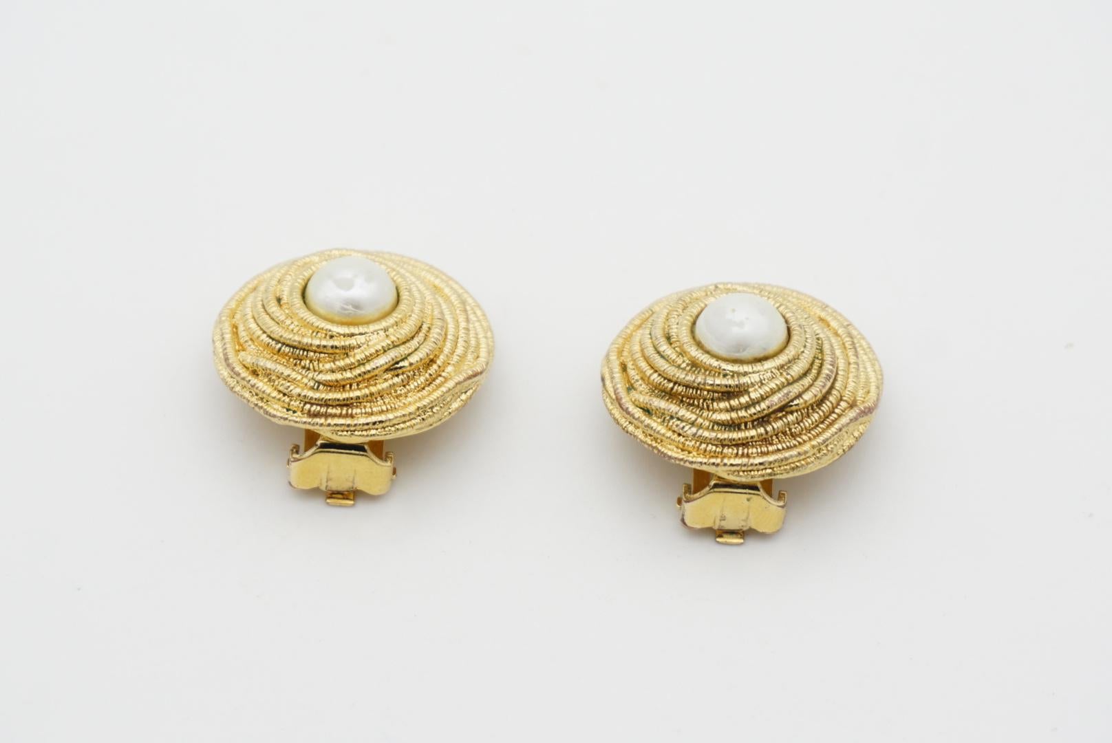 Christian Dior Vintage 1980s Irregular Spiral Round Pearl Clip Gold Earrings 2