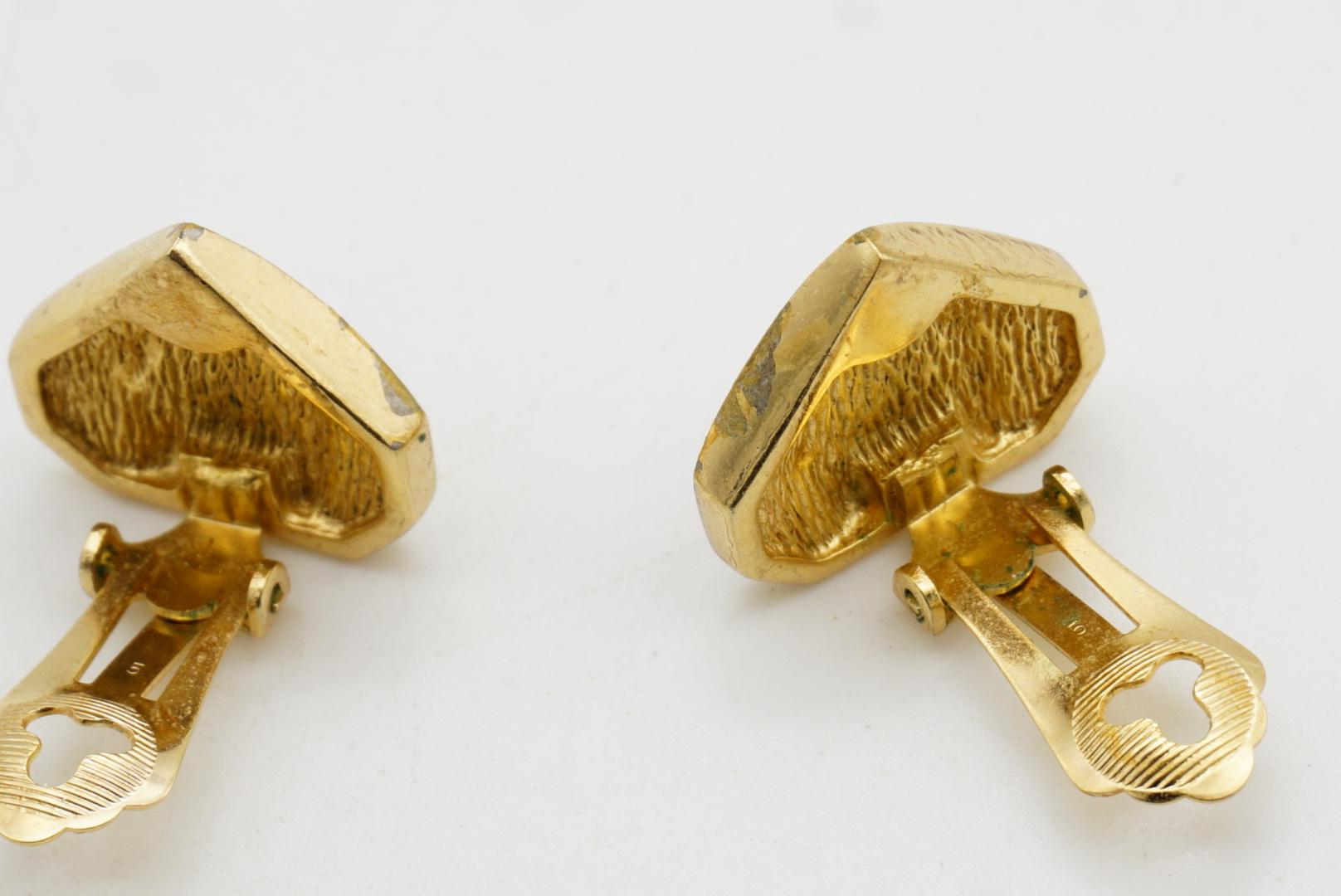 Christian Dior Vintage 1980s Lapis Cabochon Crystal Foil Triangle Clip Earrings For Sale 8
