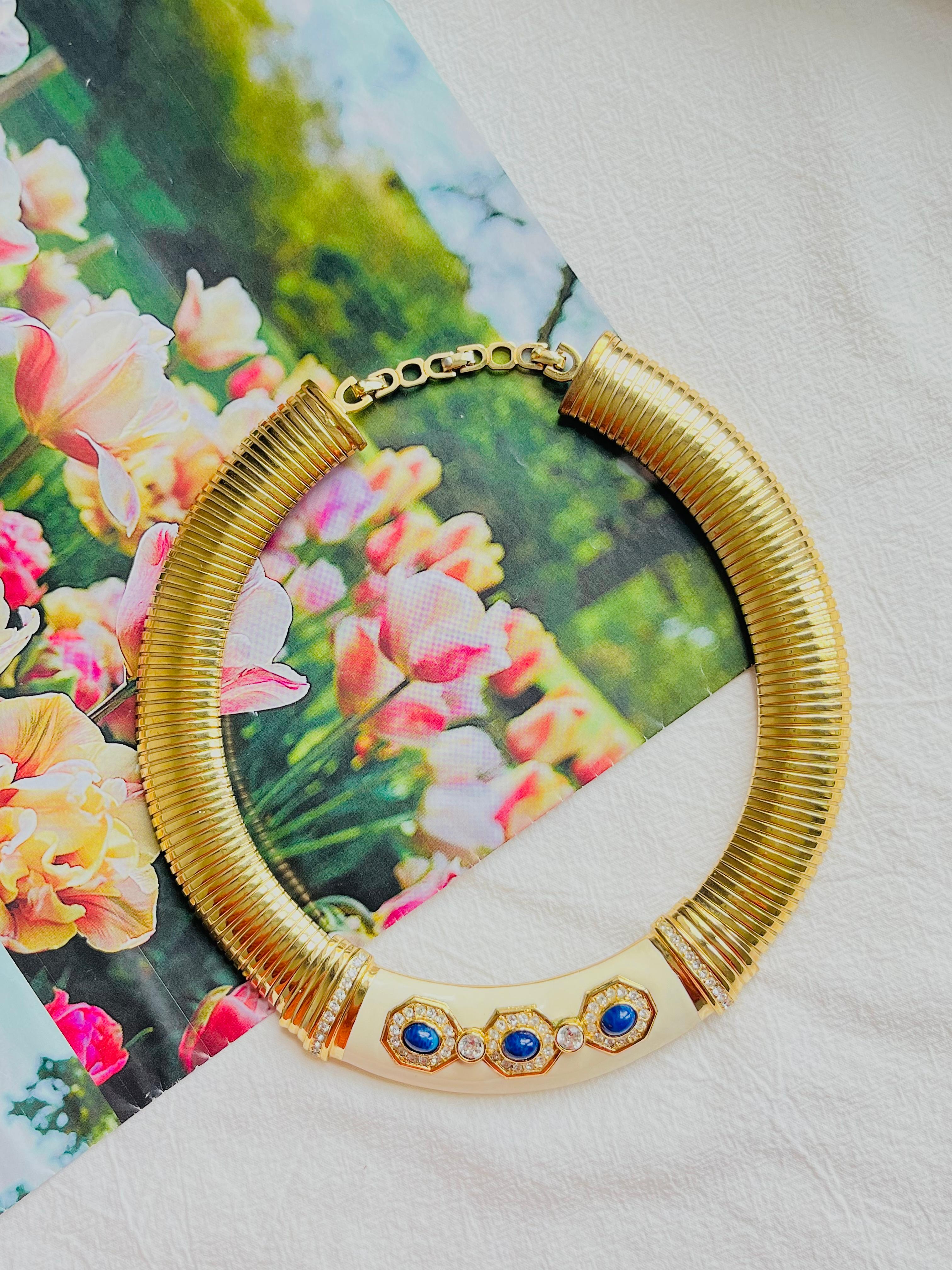 Women's or Men's Christian Dior Vintage 1980s Lapis Crystals Beige Wide Ribbed Omega Necklace For Sale