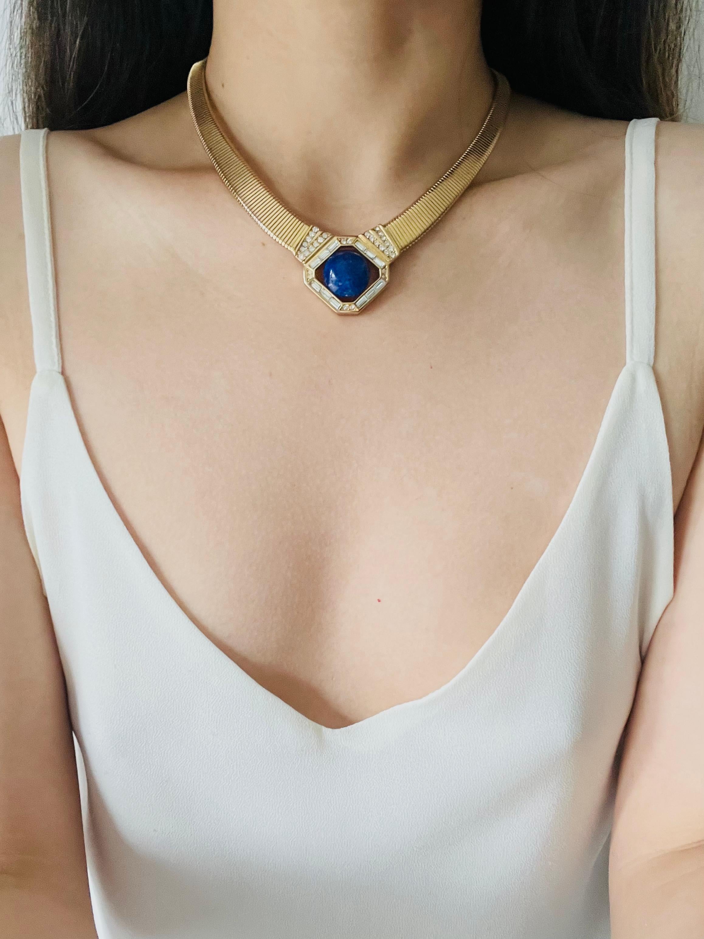 Christian Dior Vintage anni '80, collana Omega a coste con cristalli di lamina di Lapis in vendita 4