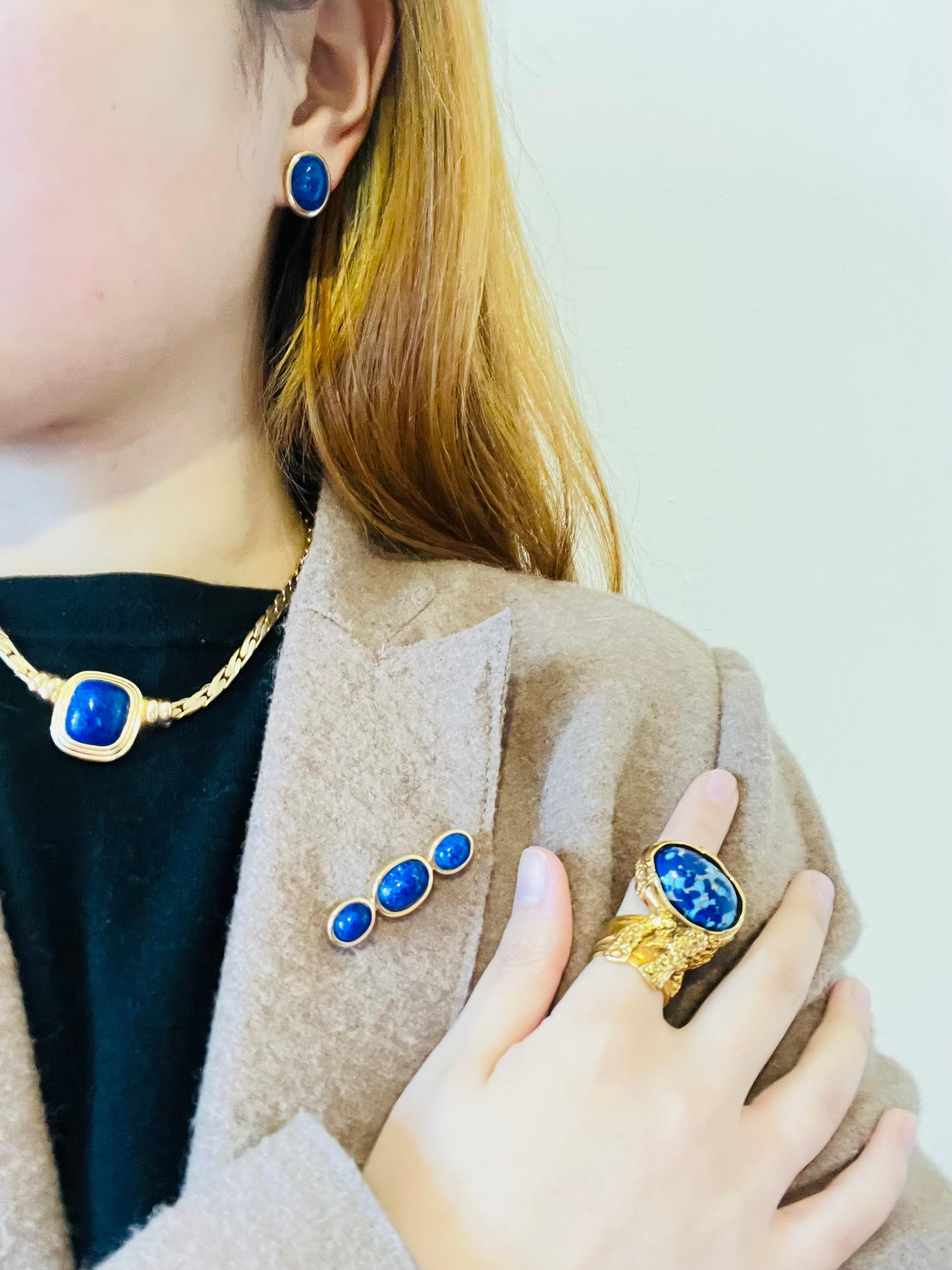 Christian Dior Vintage 1980 Lapis Navy Collana con ciondolo rettangolare con cabochon in vendita 3