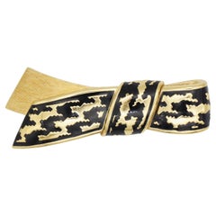 Christian Dior Vintage 1980s Large Black Enamel Ribbon Ripple Bow Chunky Brooch
