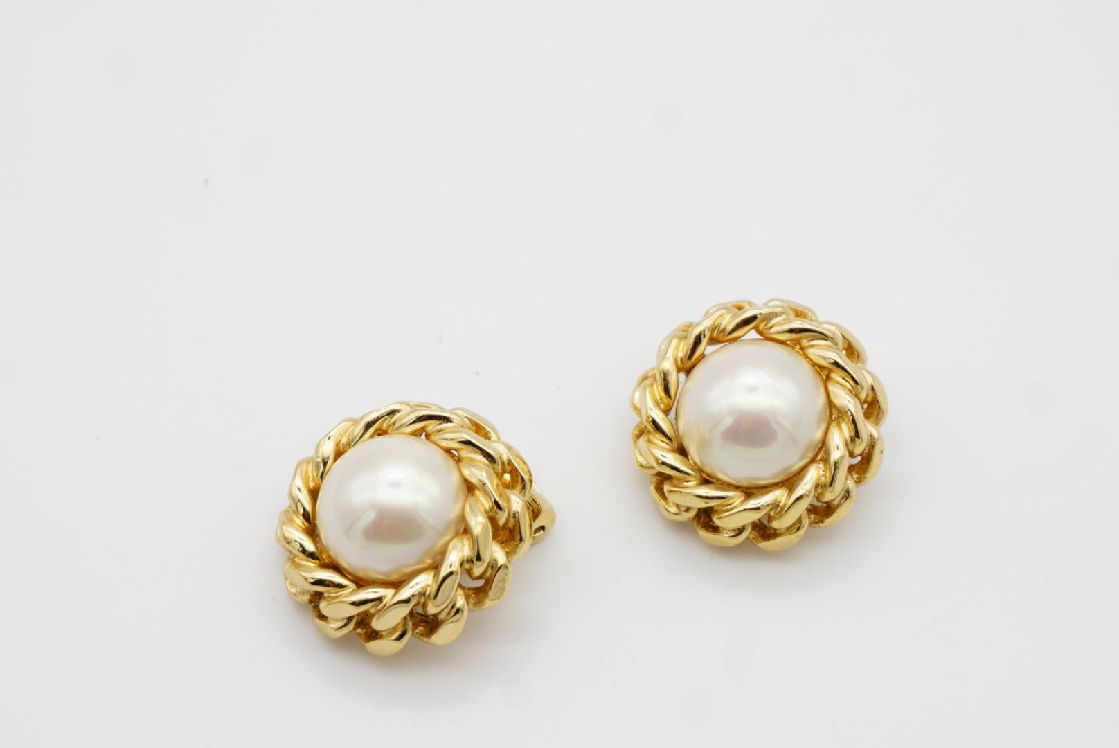 Christian Dior Vintage 1980s Large Circle White Pearl Interlocked Rope Earrings 4