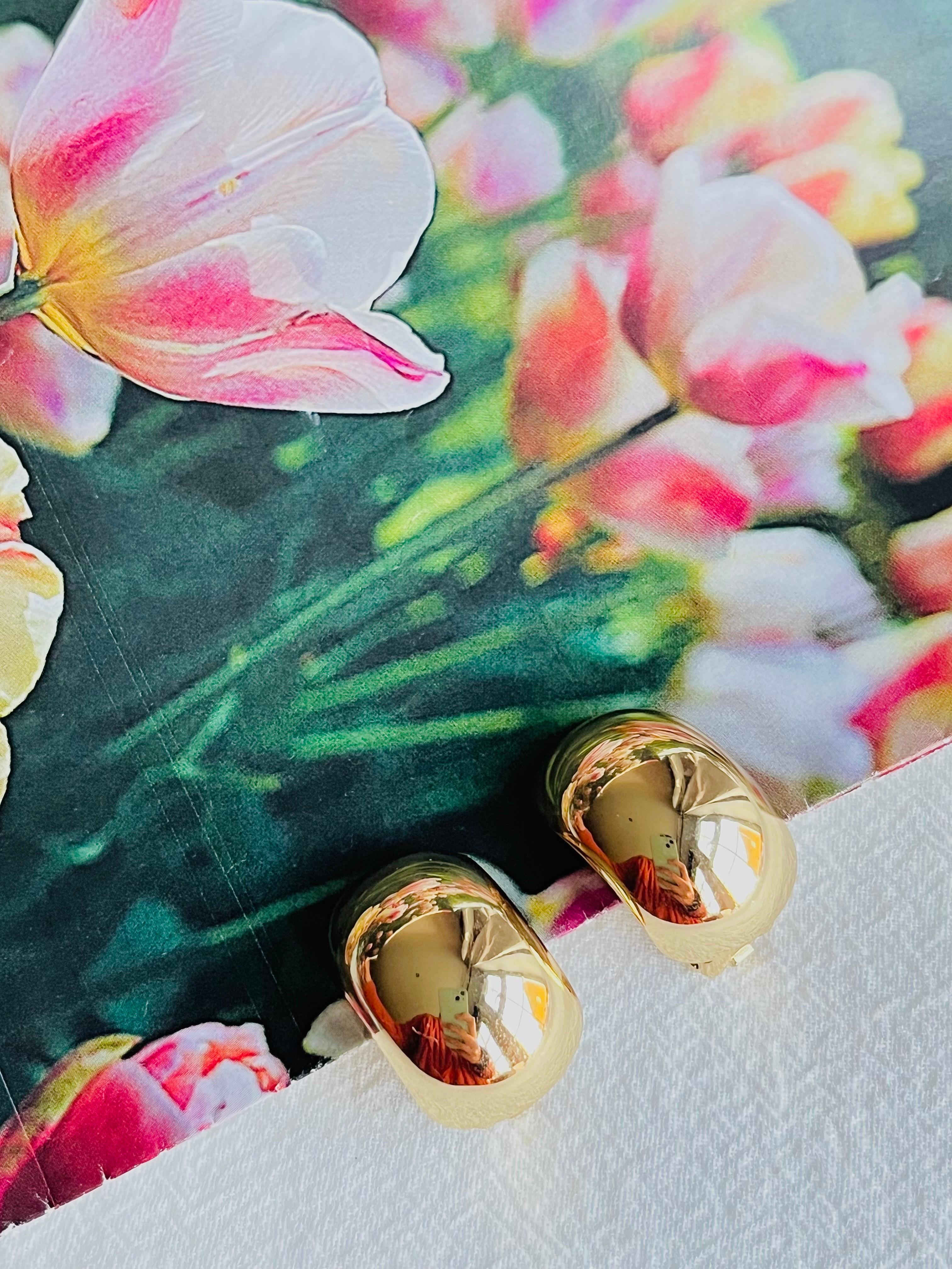 Christian Dior Vintage Años 80 Gran Cúpula Brillo Demi Aro Semicírculo Clip Pendientes Art Decó en venta