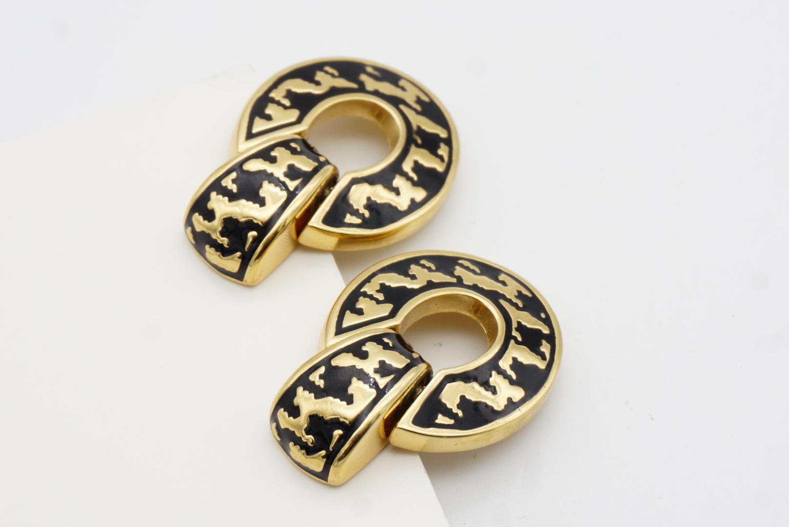 Christian Dior Vintage 1980s Large Door Knocker Black Ripple Oval Clip Earrings 5