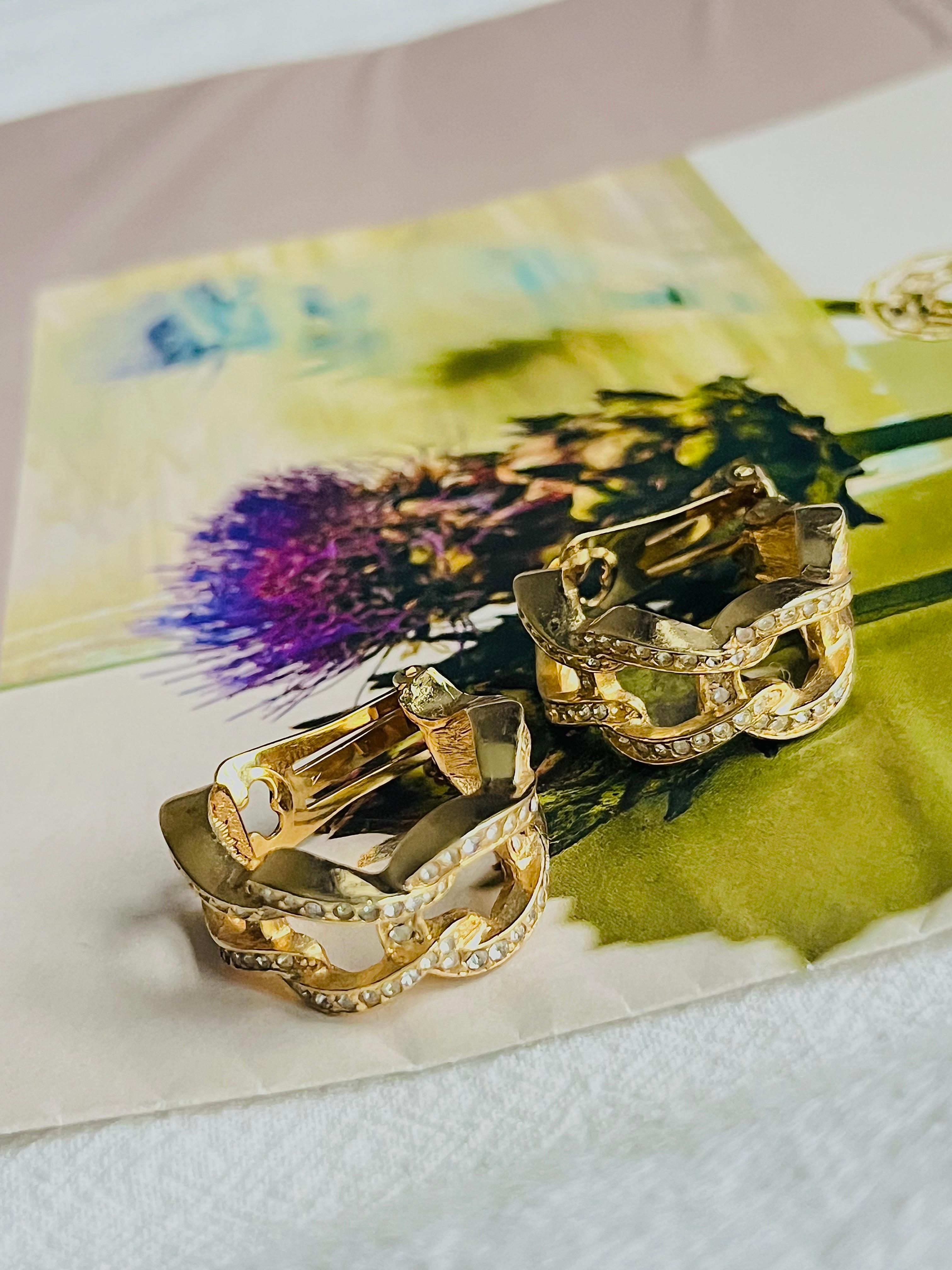 Christian Dior Vintage 1980s Large Four Interlocked Crystals Rope Clip Earrings In Good Condition For Sale In Wokingham, England