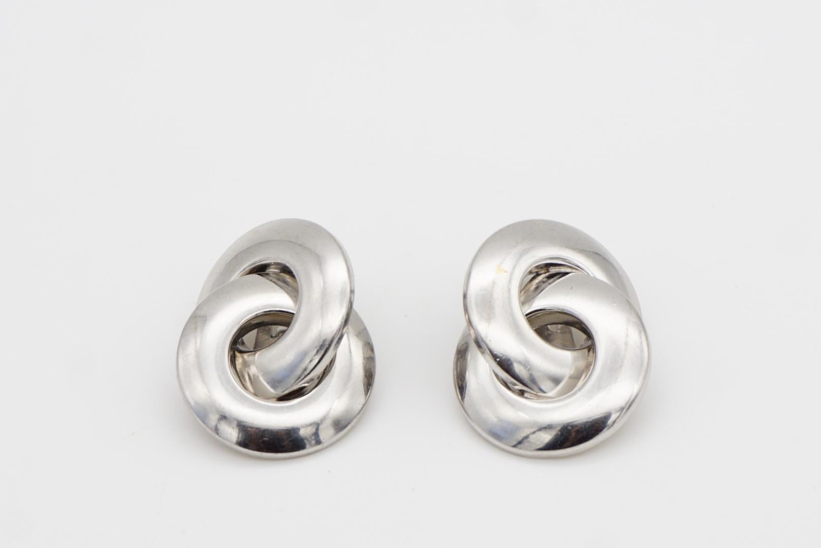 Christian Dior Vintage Años 80 Pendientes de plata entrelazados con gran círculo brillante en venta 1