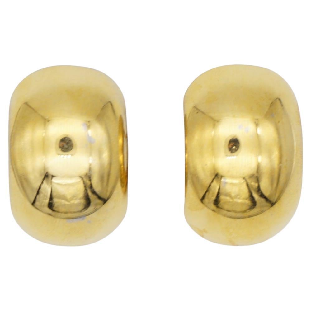 Christian Dior Vintage 1980s Large Glow Demi Dome Hoop Semi Circle Clip Earrings, Gold Tone

Very good condition. Light scratches or colour loss, barely noticeable. Very popular. 100% Genuine.

A very beautiful pair of earrings by Chr. DIOR, signed