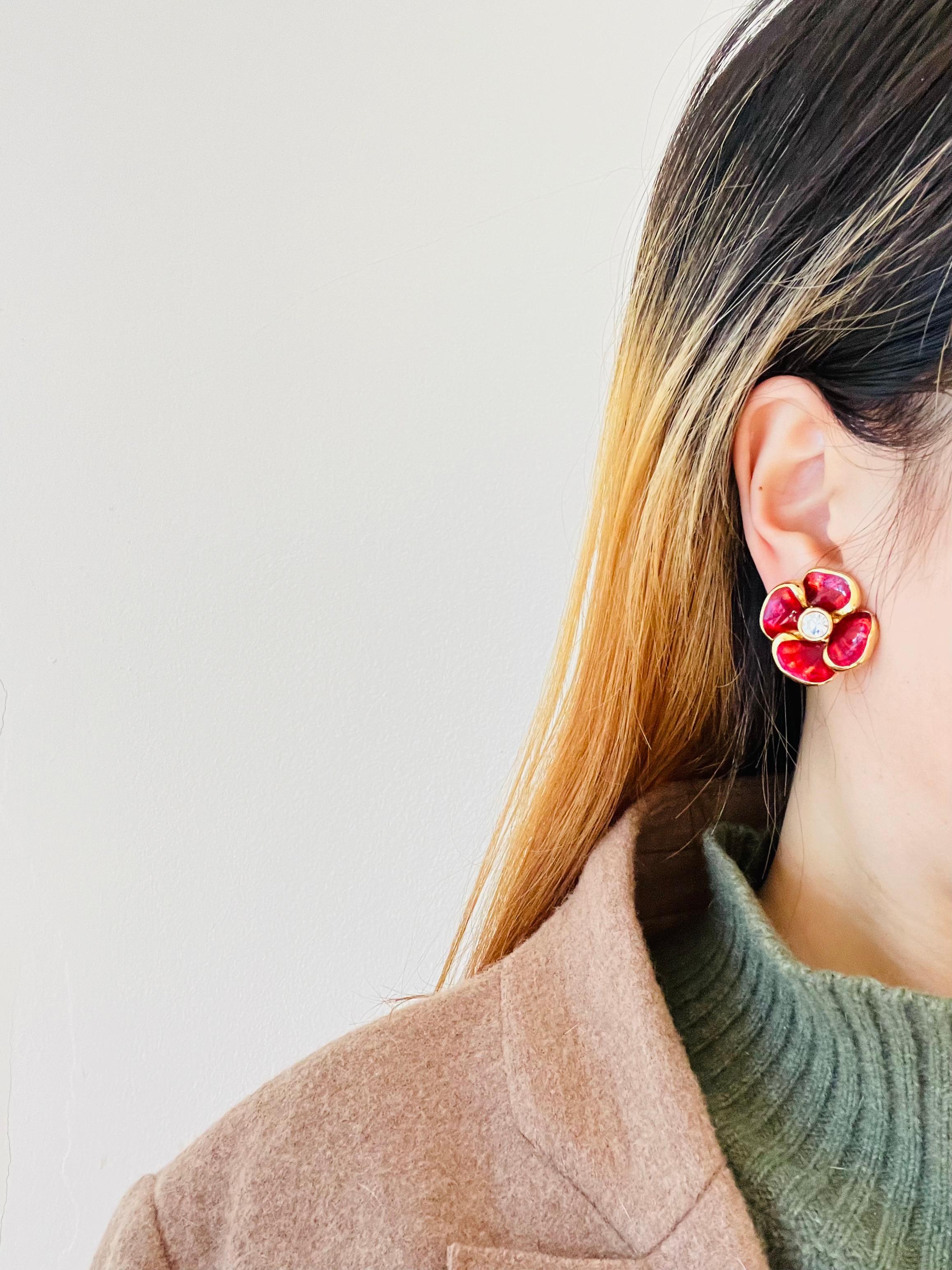 Christian Dior Vintage 1980s Large Glow Red Flower Pansy Crystal Clip Earrings For Sale 3