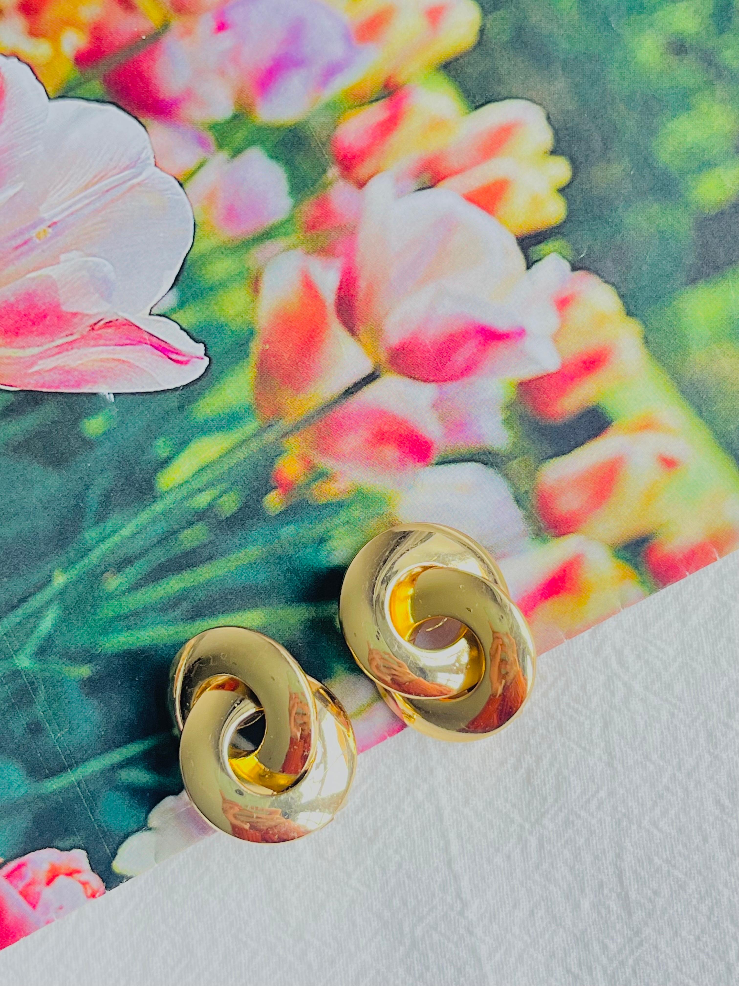 Art Deco Christian Dior Vintage 1980s Large Glow Twist Intertwined Knot Clip Earrings For Sale