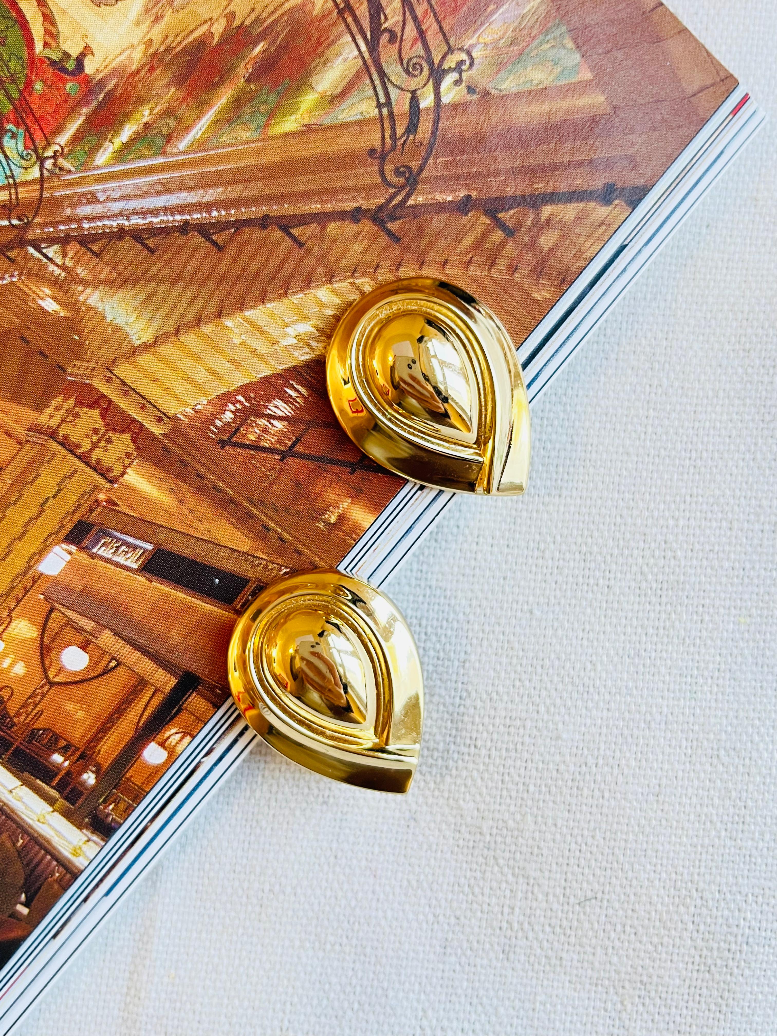 Art Deco Christian Dior Vintage 1980s Large Glow Water Tear Drop Triangle Clip Earrings For Sale
