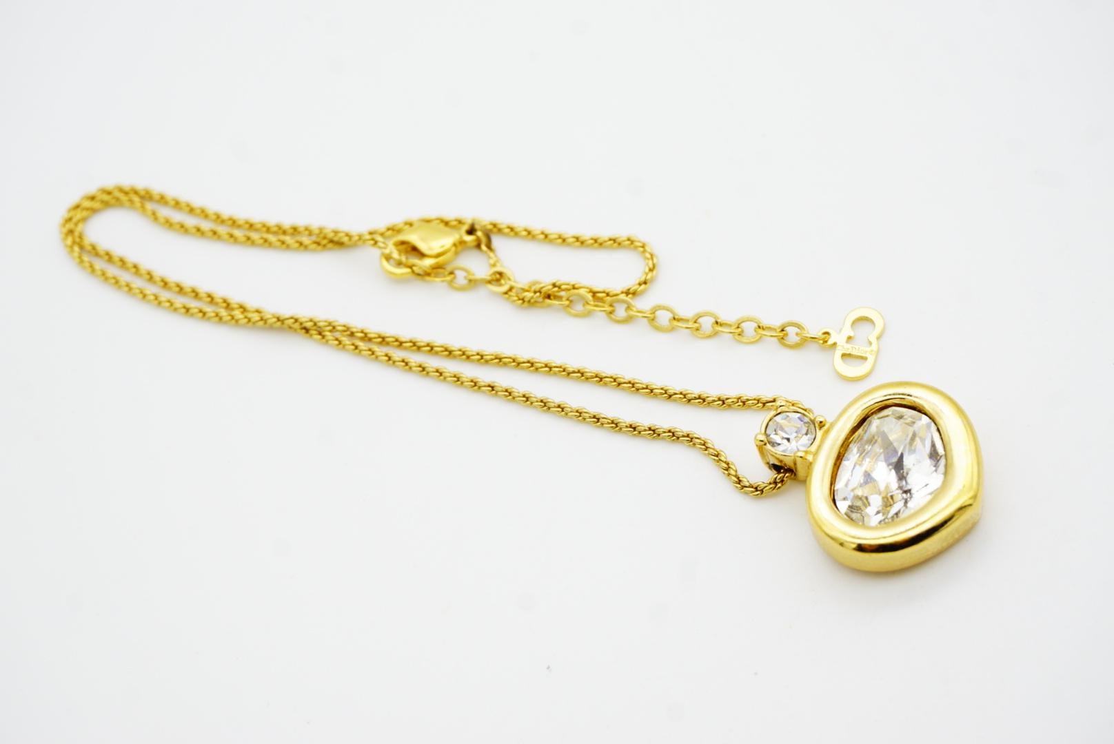 Christian Dior, collier pendentif vintage des années 1980 avec grand cœur et cristaux transparents en vente 7