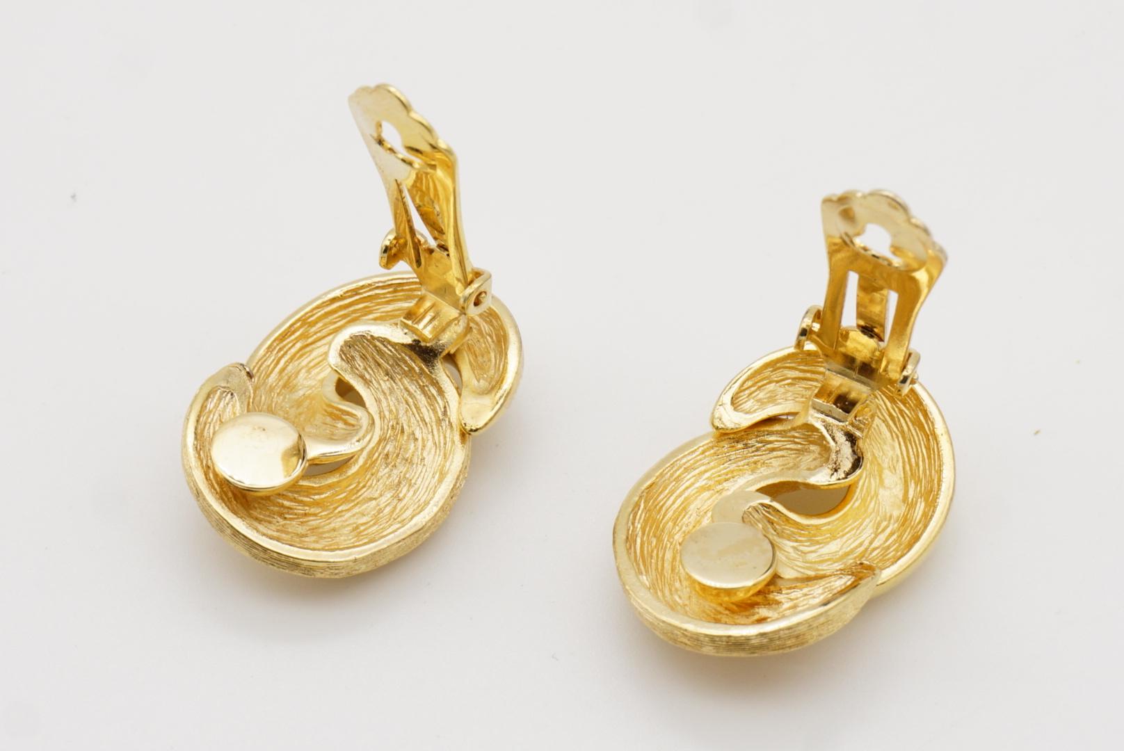 Christian Dior Vintage 1980s Large Matte Glow Knot Interlocked Clip Earrings 10