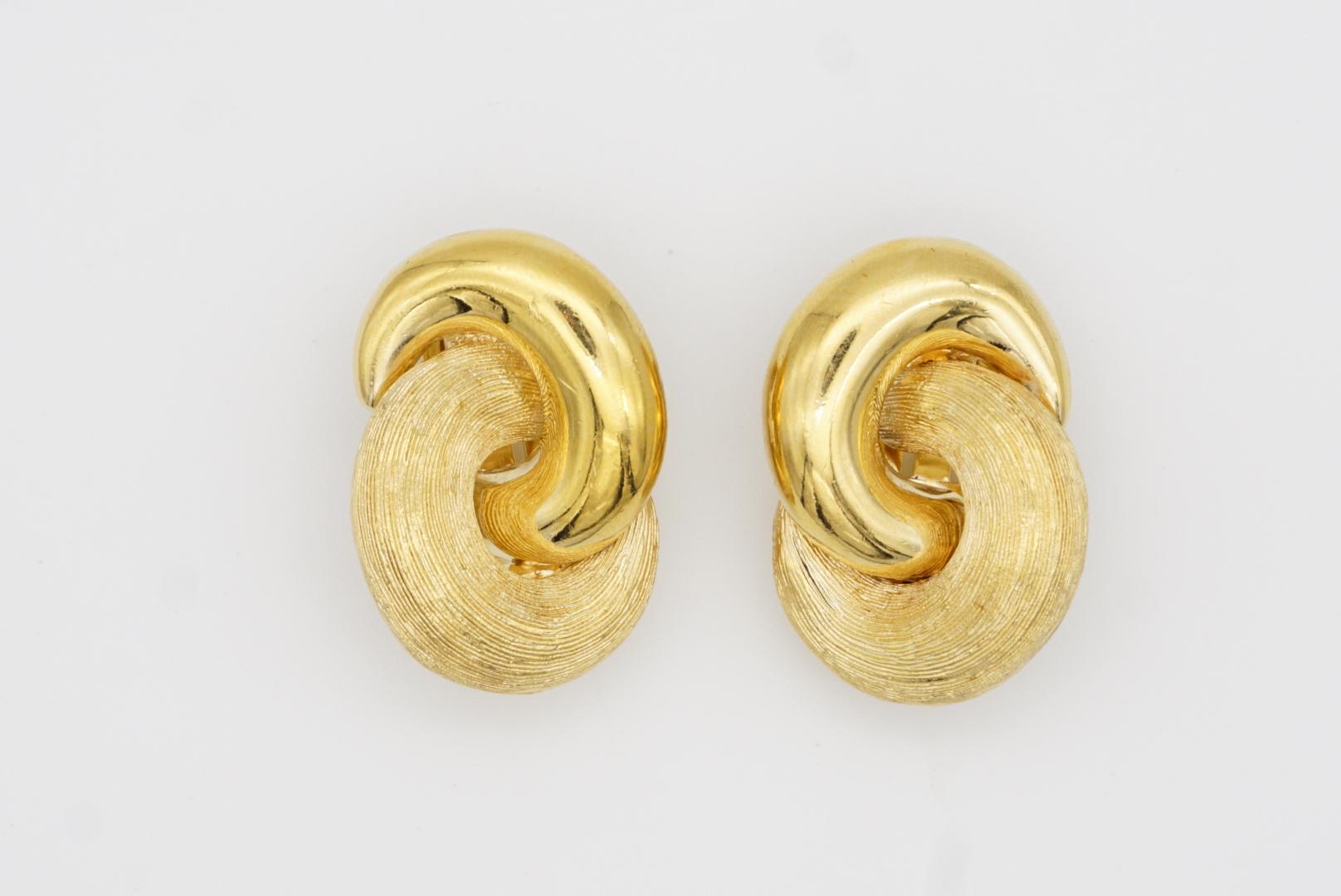 Christian Dior Vintage 1980er Jahre Große ineinandergreifende matte Glow Gold-Ohrclips 3