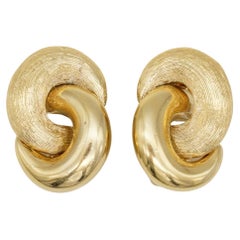 Christian Dior Vintage 1980s Large Interlock Knot Matte Glow Gold Clips Earrings