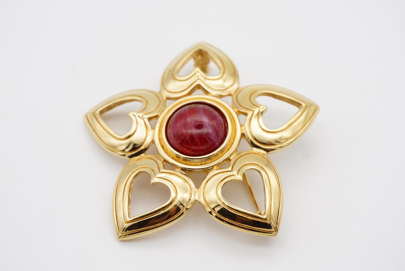 Christian Dior Vintage 1980s Large Openwork Pentagram Heart Ruby Crystal Brooch In Excellent Condition For Sale In Wokingham, England