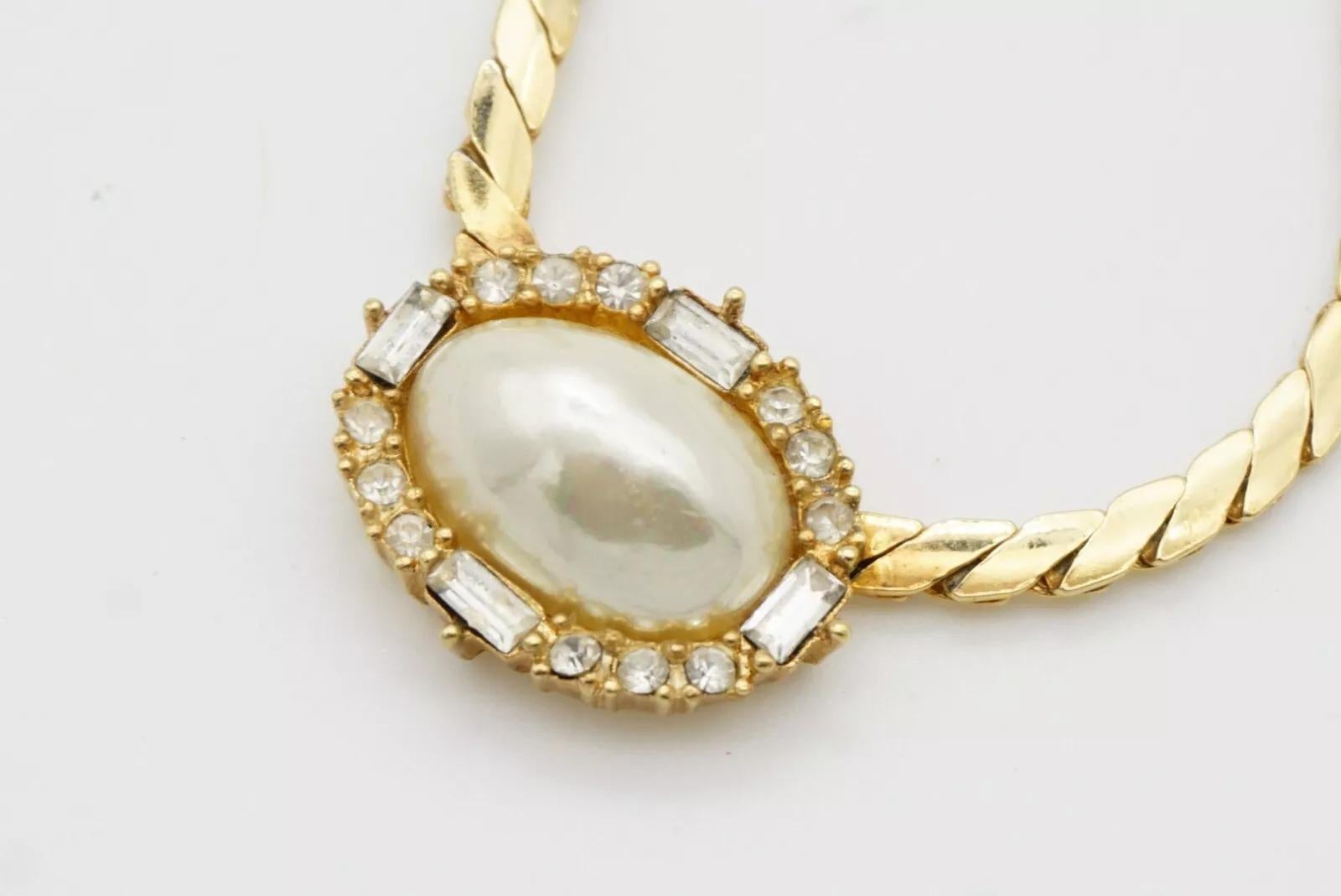 Christian Dior Vintage 1980s Large Oval Aurora White Pearl Crystals Necklace For Sale 5